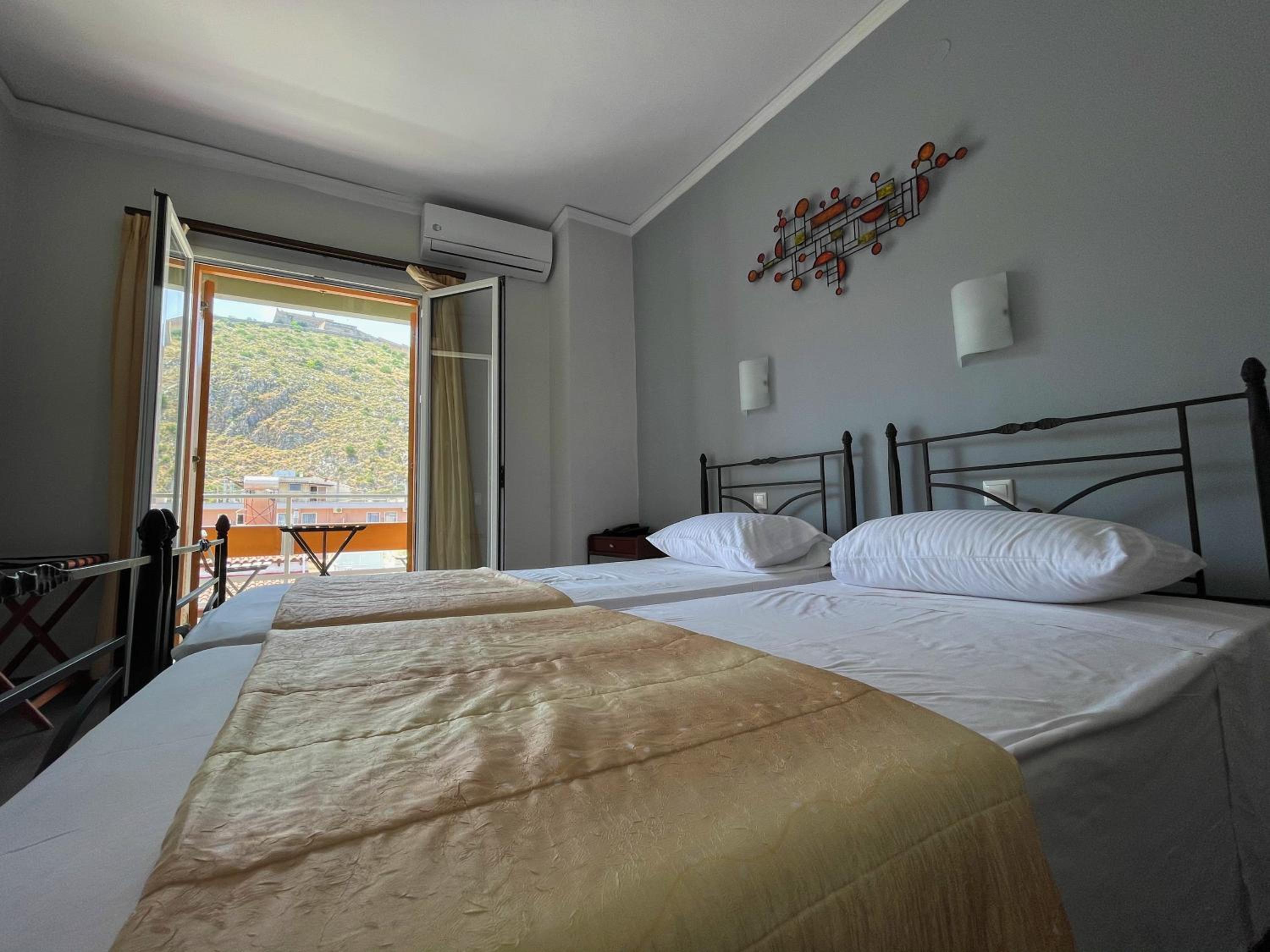 Double or Twin Room - Photo 2