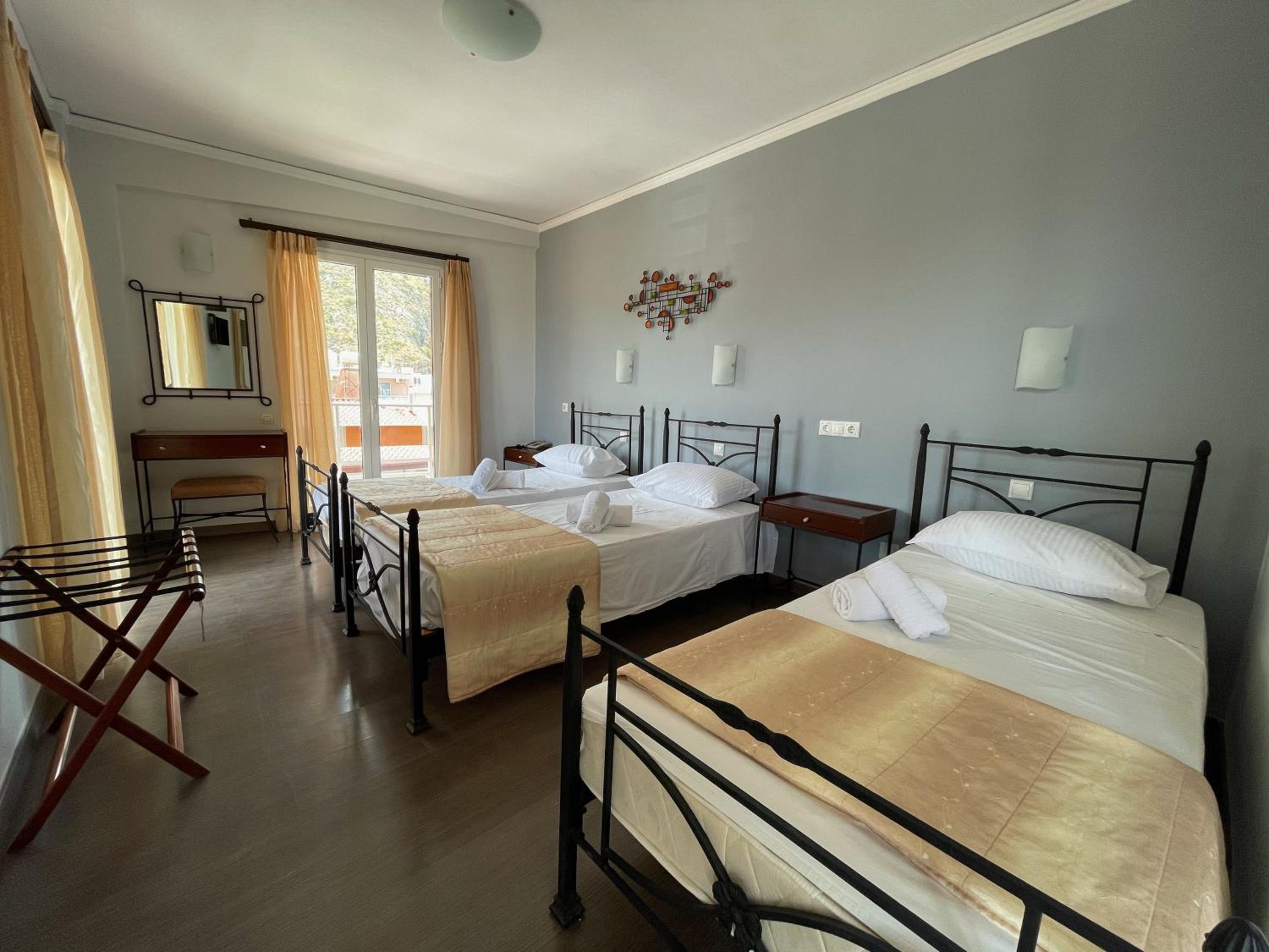 Triple Room - Photo 1