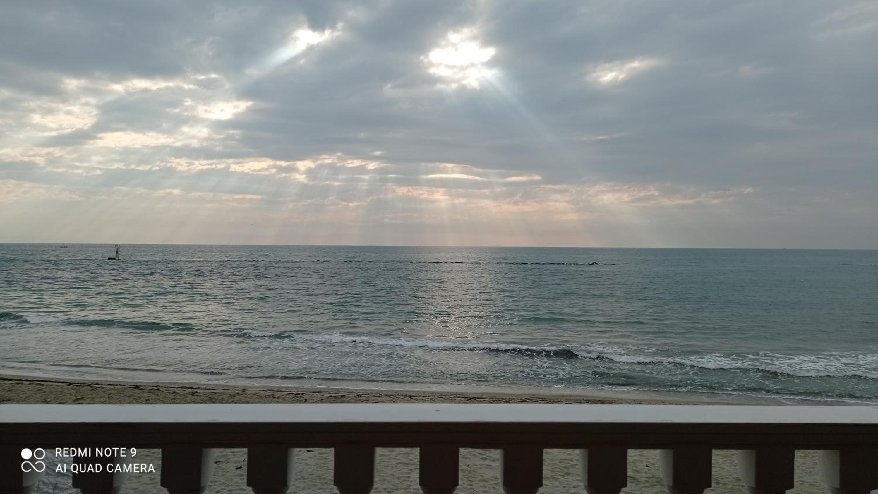 Double or Twin Room with Sea View photo 2