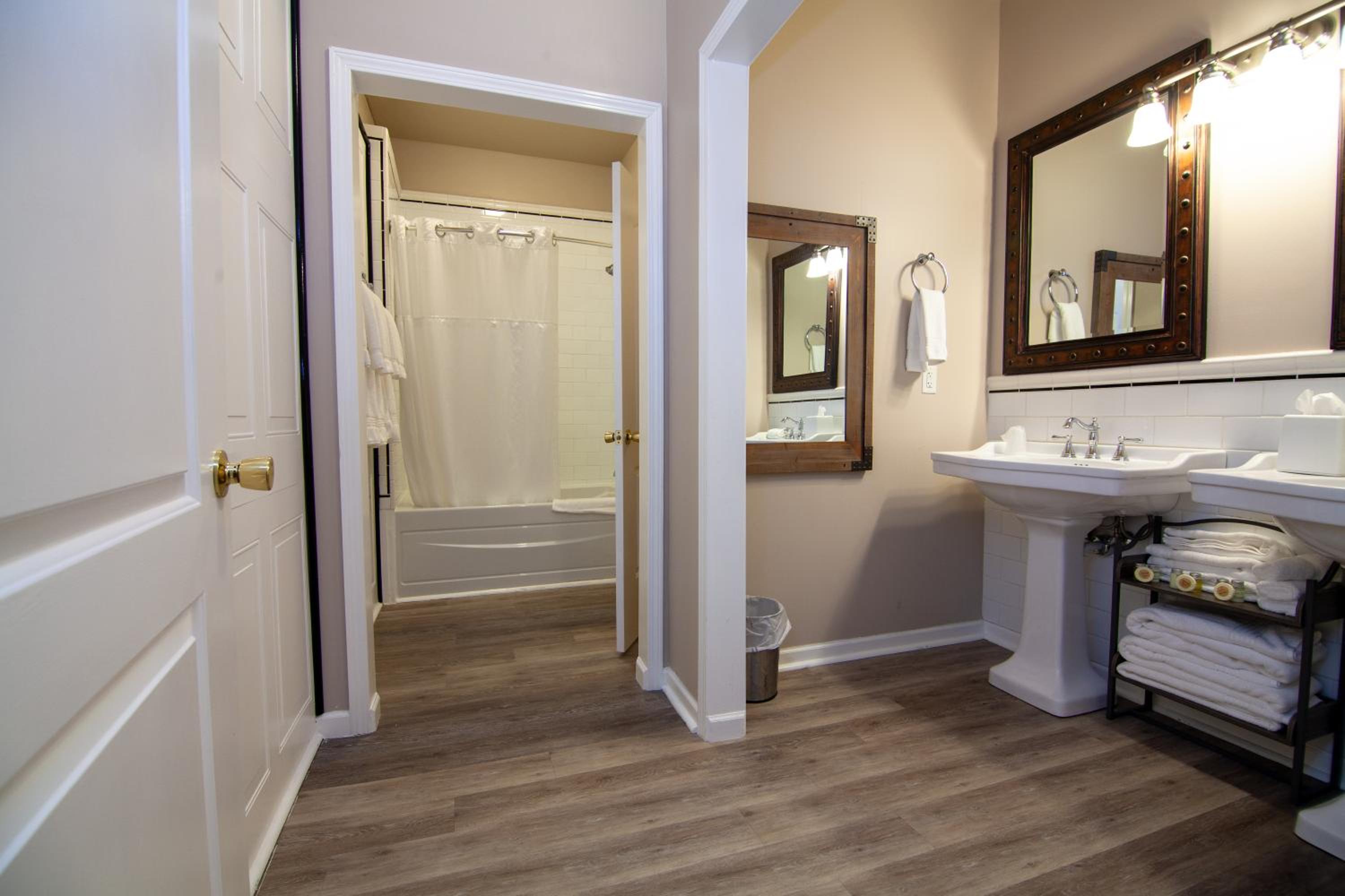 Family Suite - Photo 6
