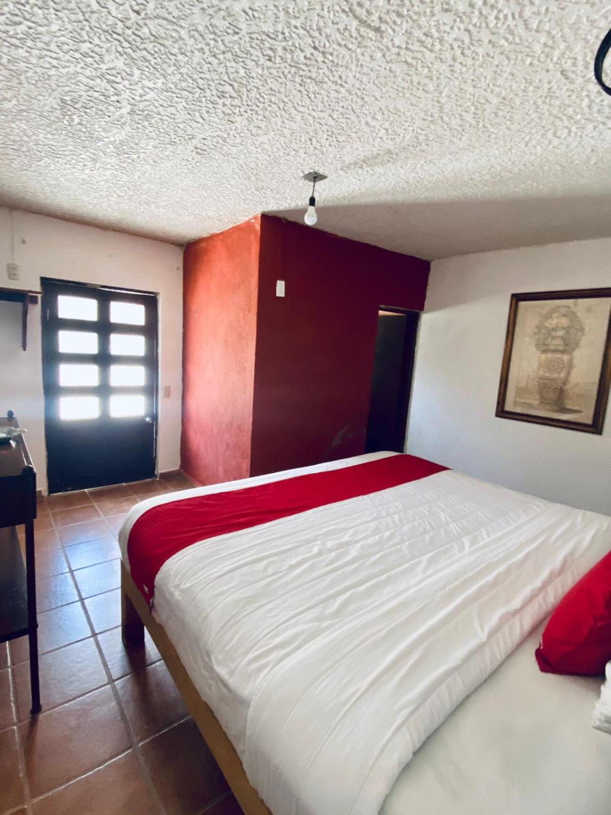 Budget Double Room - Photo 1