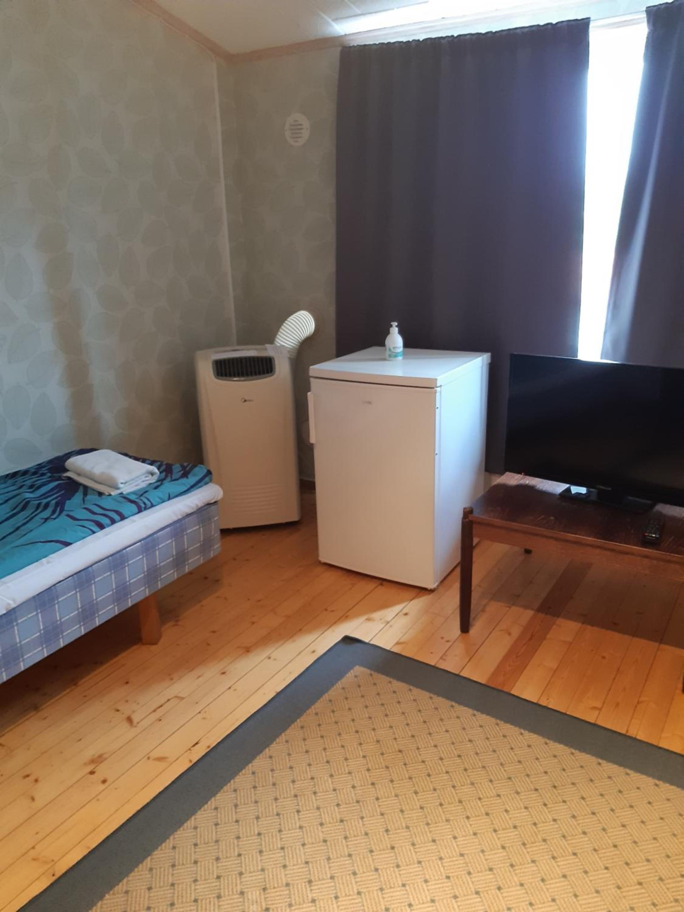 Twin Room - Photo 7