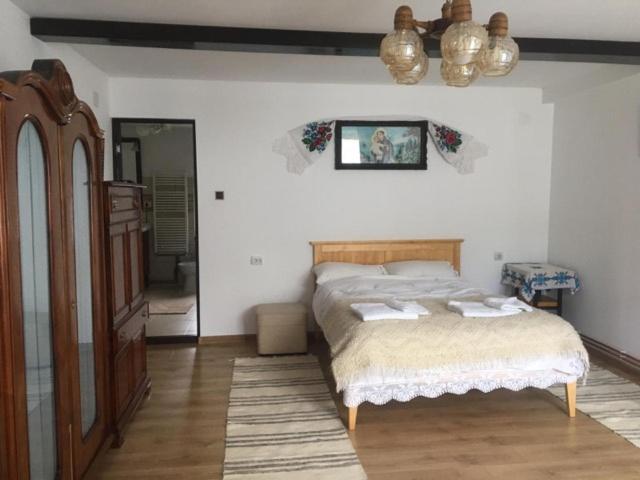 Deluxe Room (2 Adults + 1 Child) photo 3