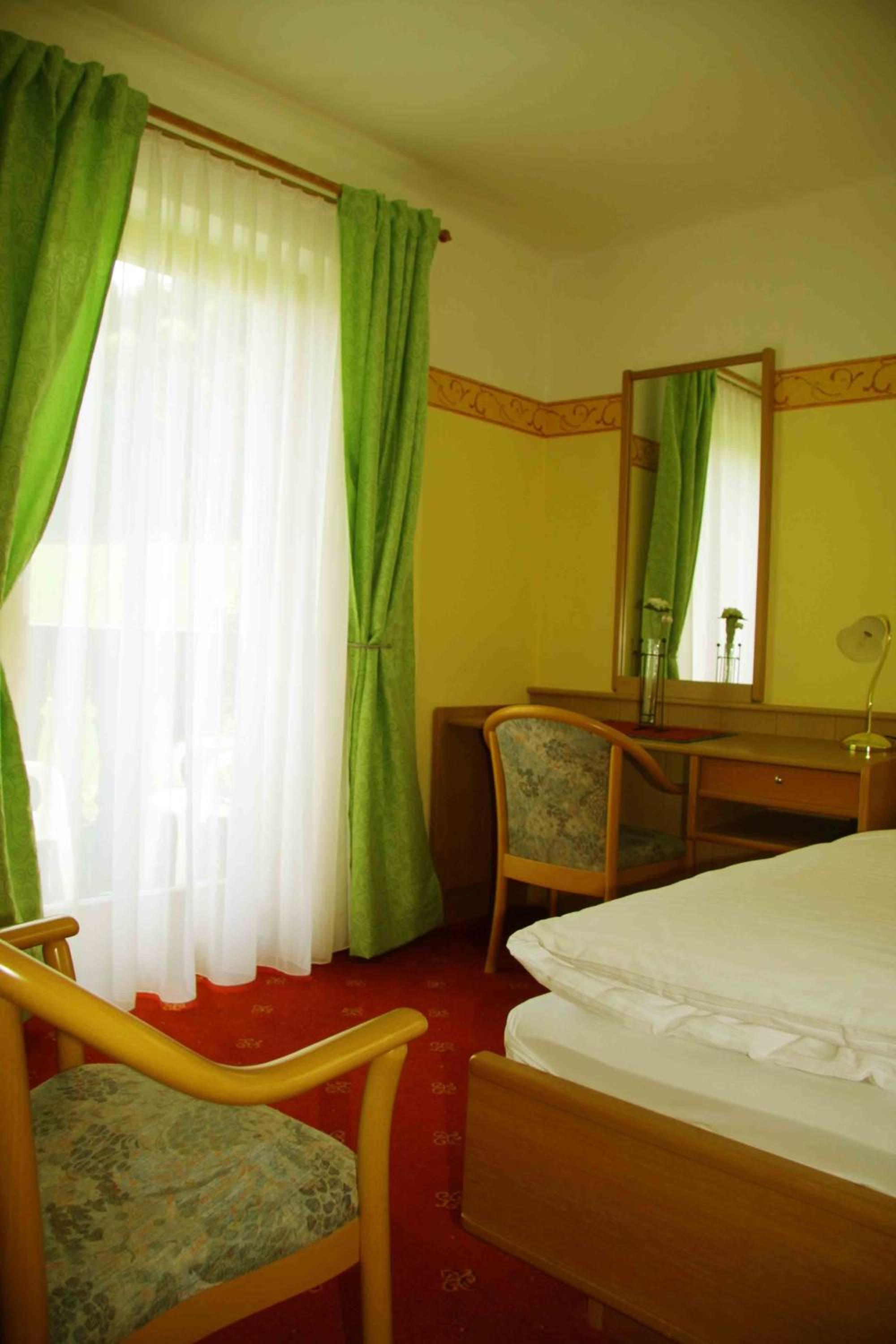 Double Room with Balcony - Photo 1