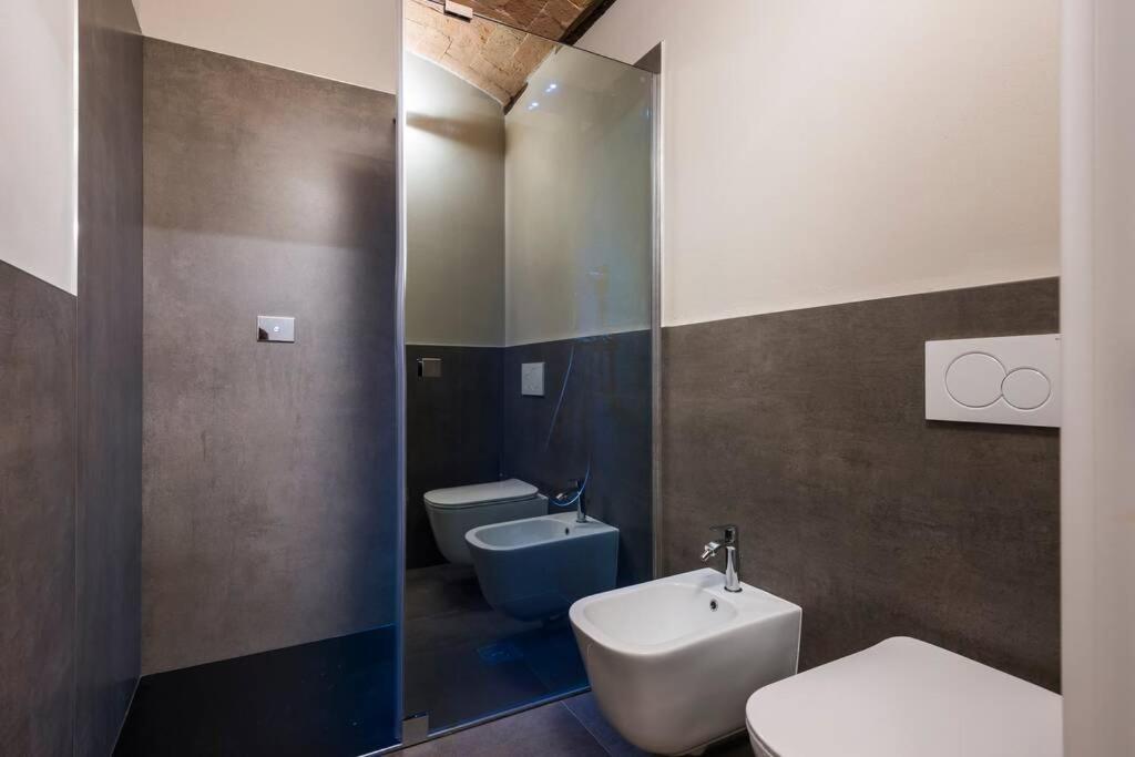 One-Bedroom Apartment - Photo 21