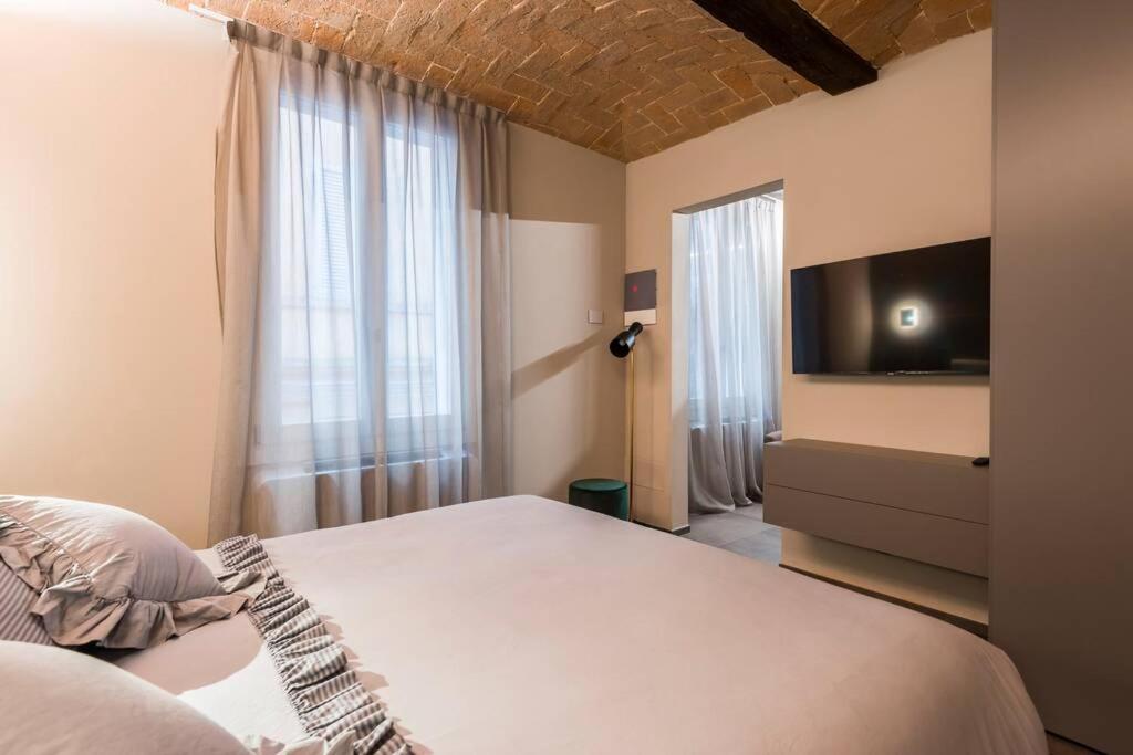 One-Bedroom Apartment - Photo 10