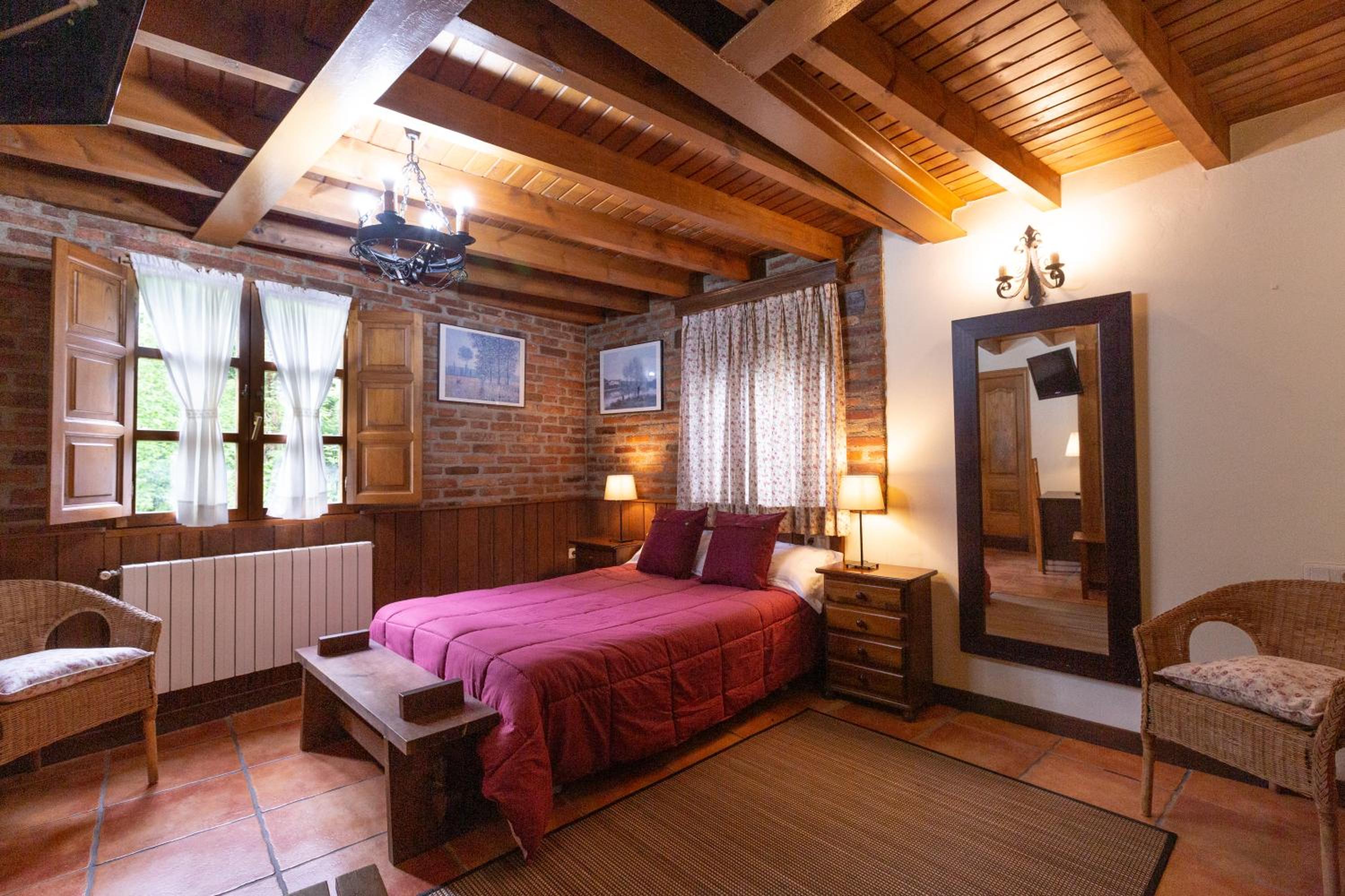 Double or Twin Room - Photo 30