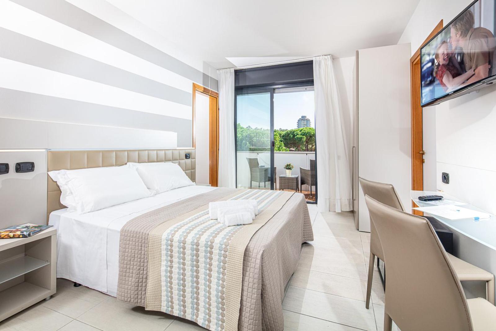 Superior Double or Twin Room - Photo 1
