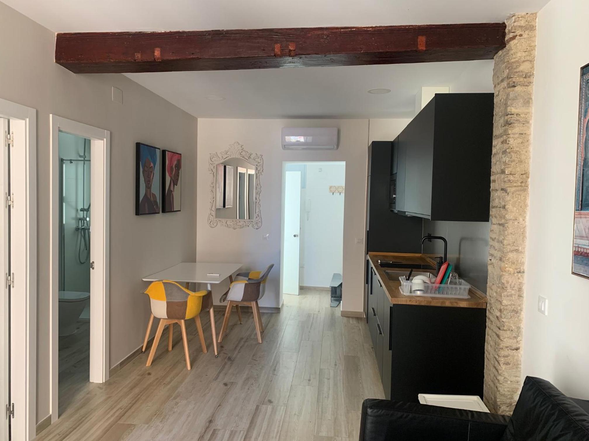One-Bedroom Apartment - Photo 42