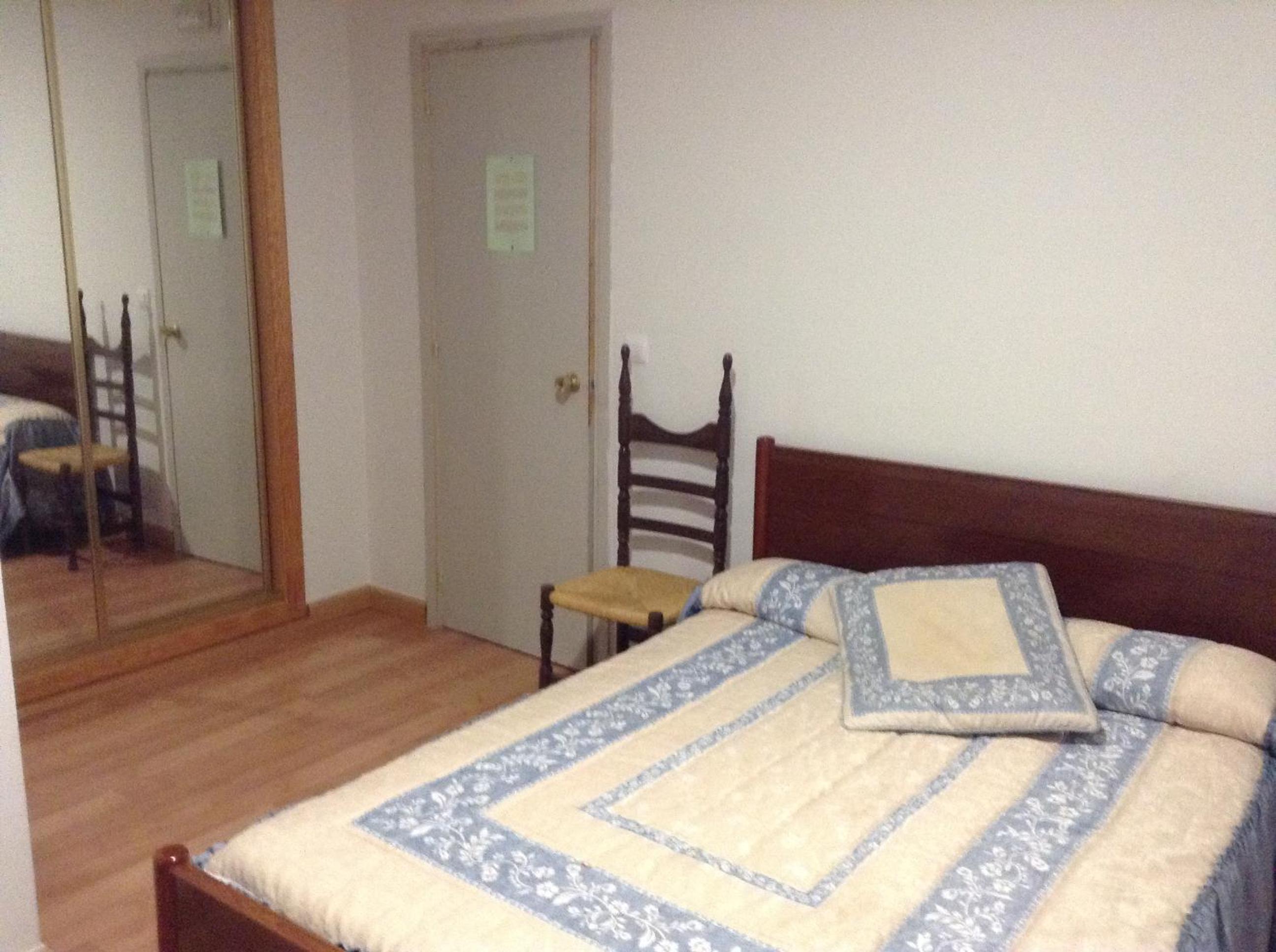 Habitación Doble con Baño Privado