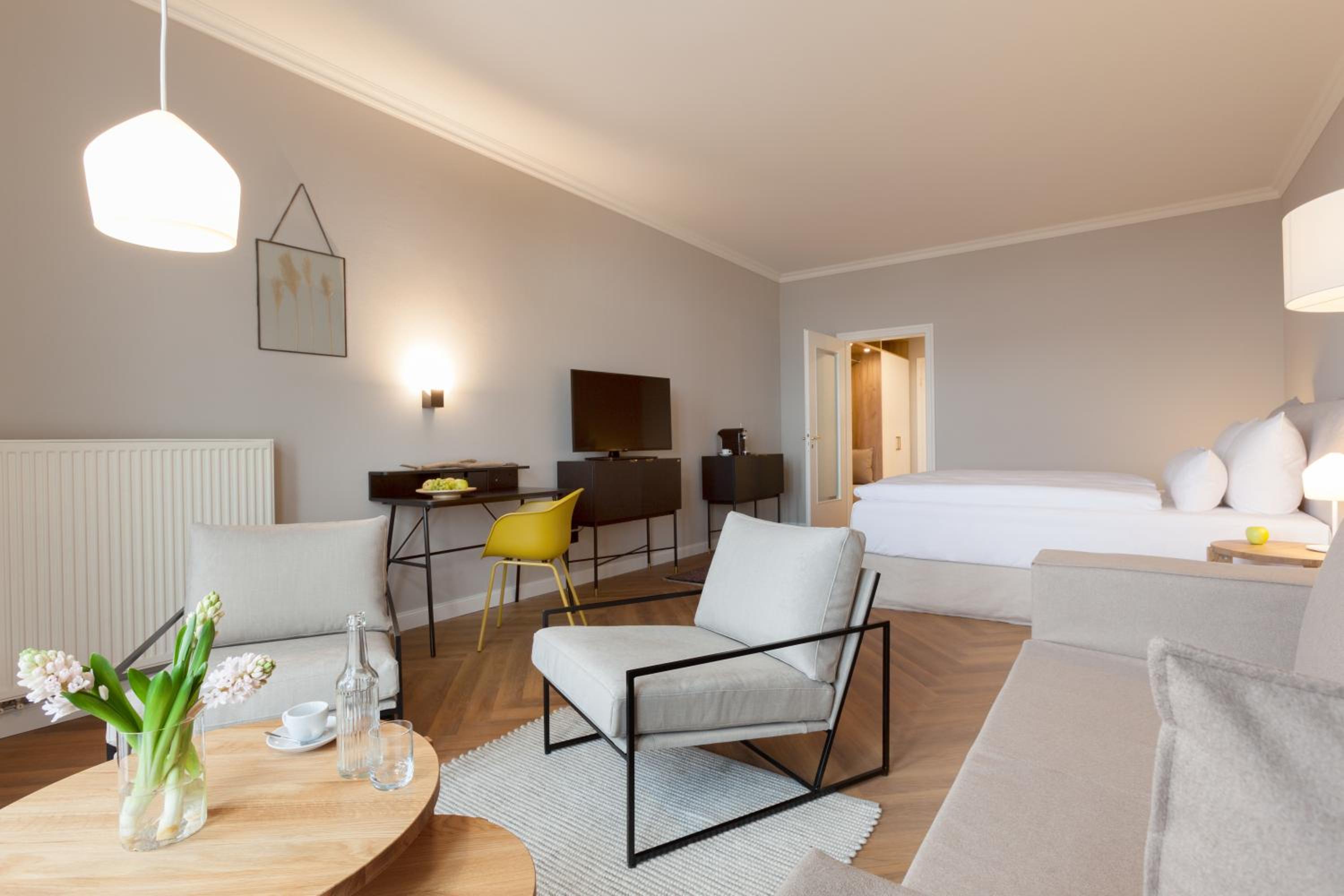 Deluxe Double Room with Sea View and Terrace thumbnail 6