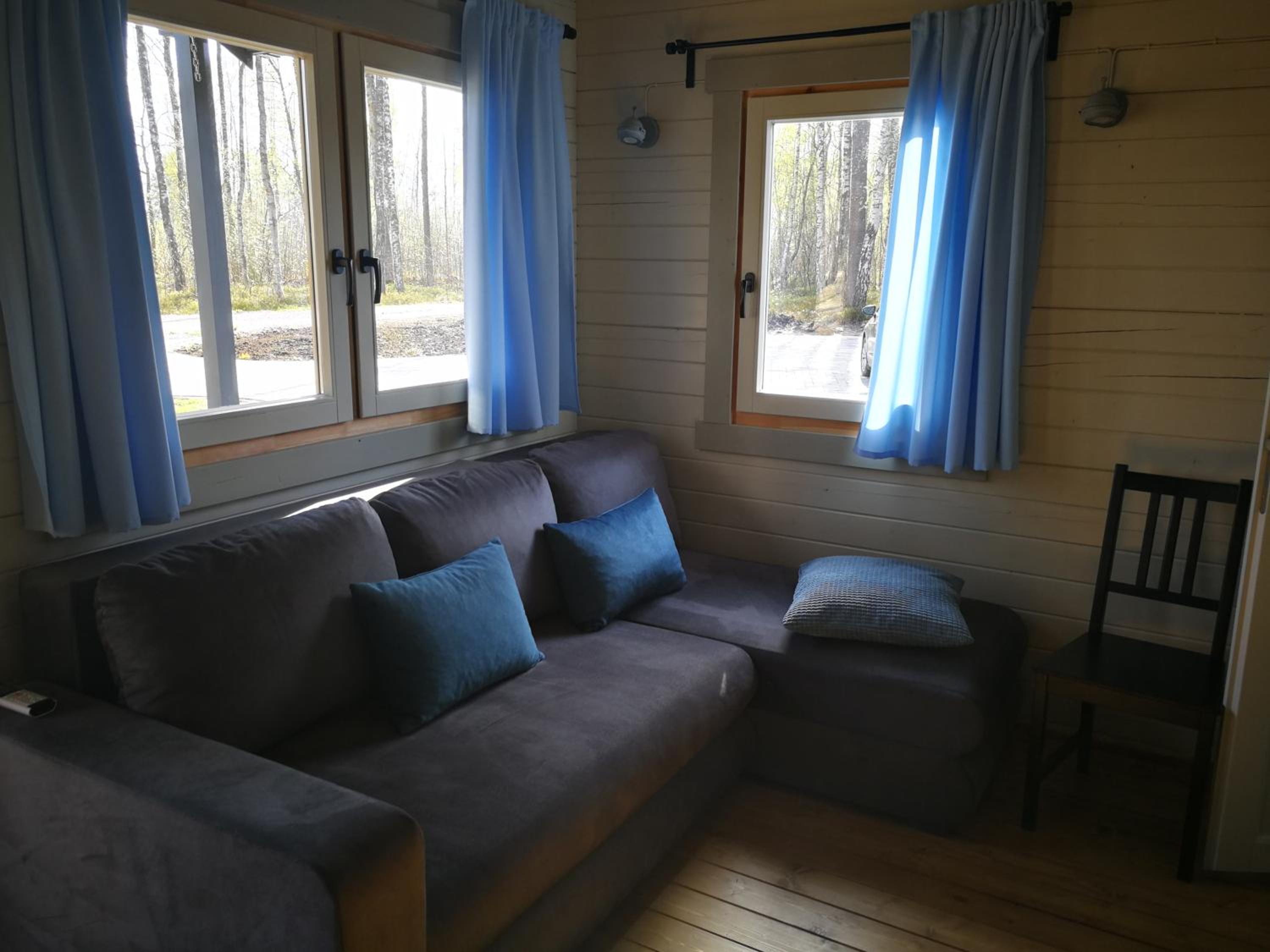 Three-Bedroom House photo 3