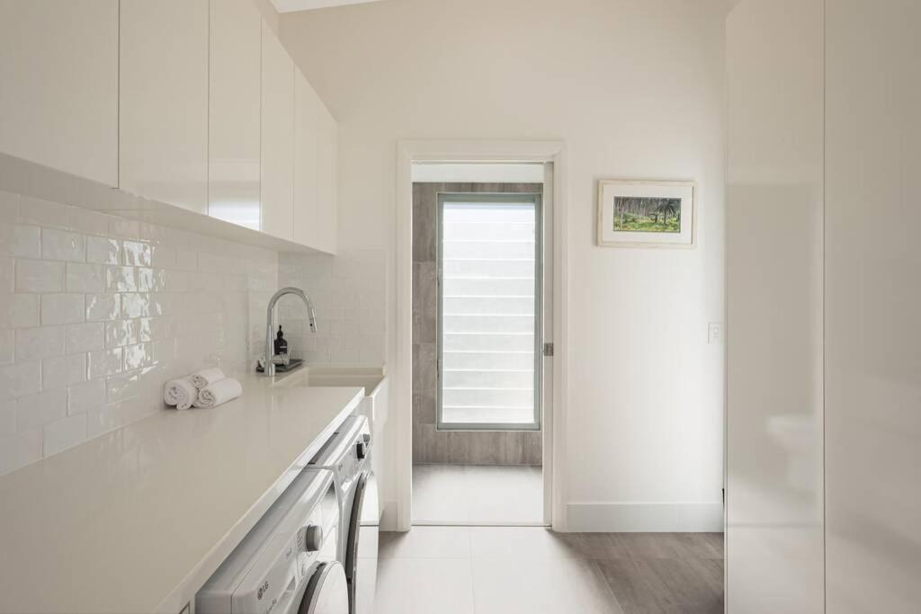 Four-Bedroom House photo 2