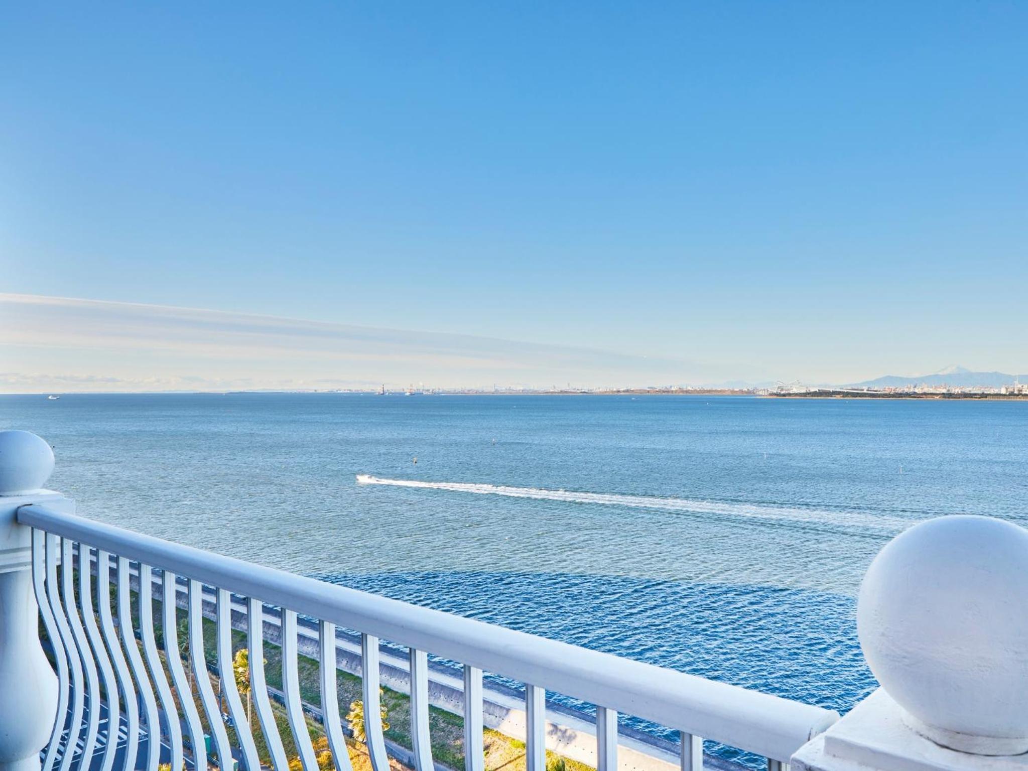 <7-10 Floor> Rainbow Deluxe Family Room with Bay View - Non Smoking  photo 2