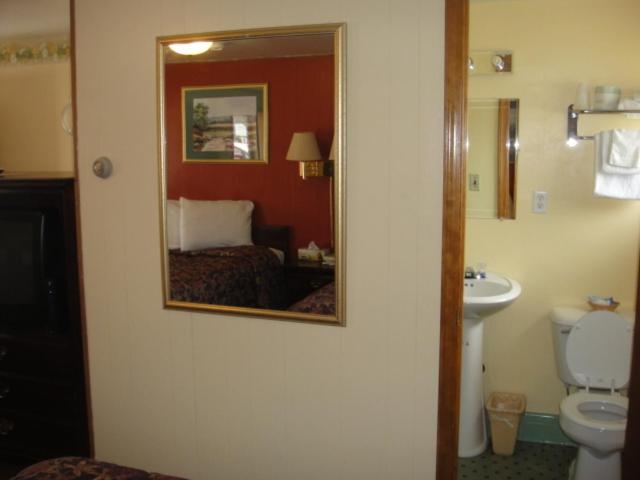 Queen Room - Photo 2