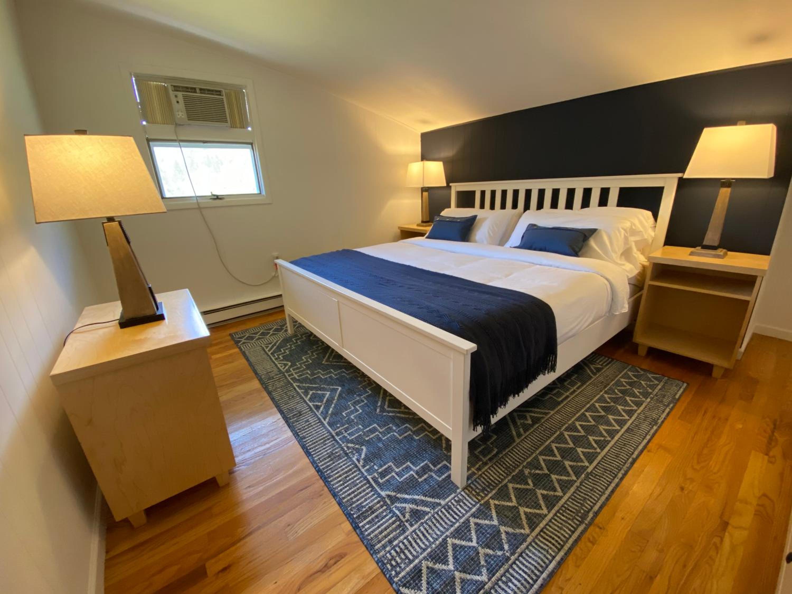 Apartment with Mountain View - Pet Friendly photo 3
