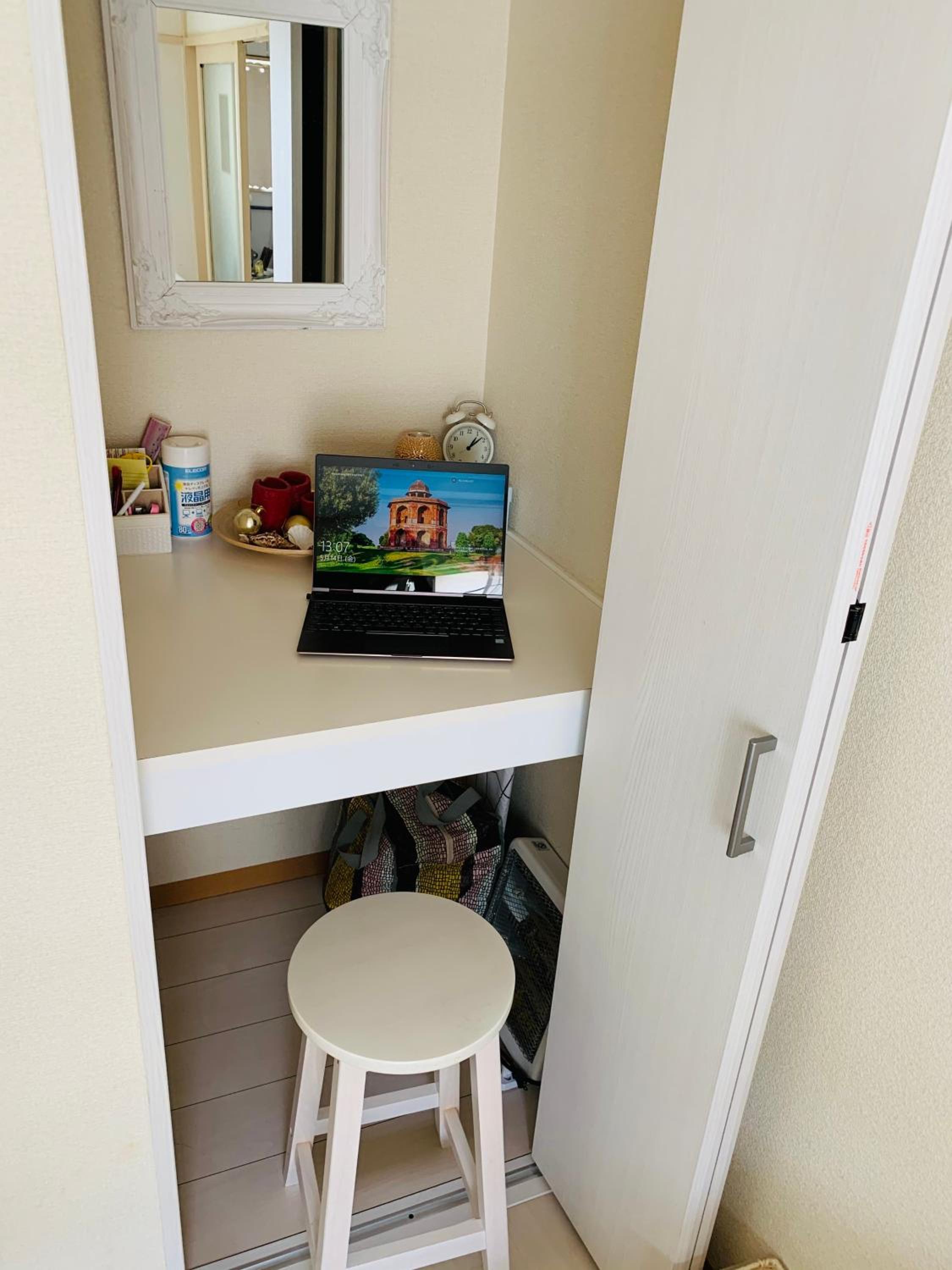 Apartment with Balcony photo 2