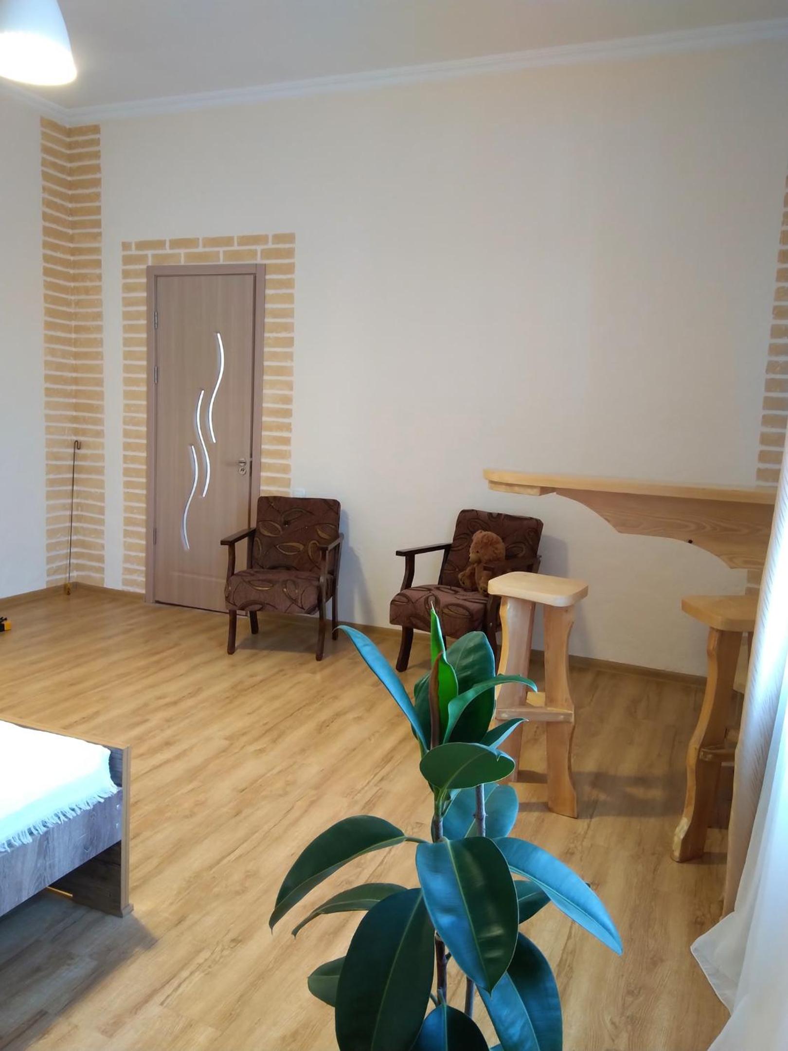 Double Room with Shared Bathroom photo 3