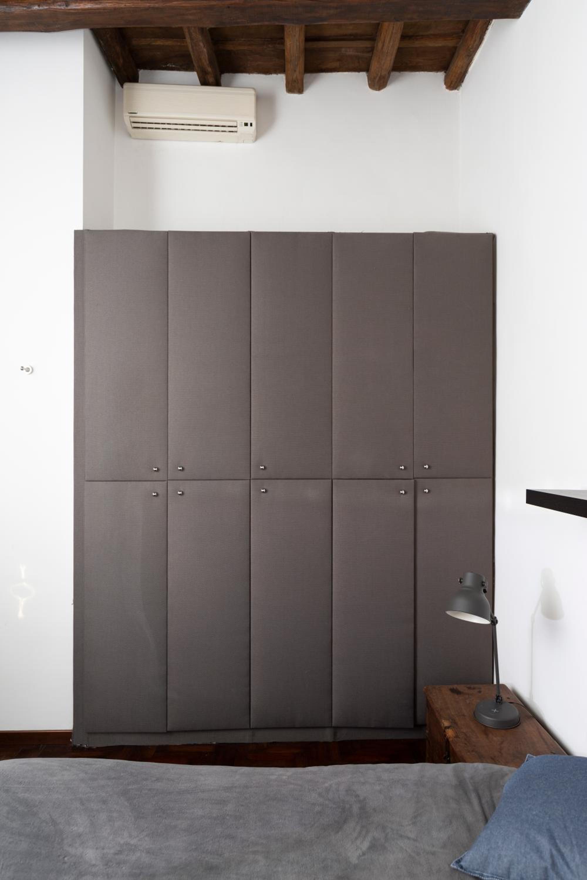 Apartment photo 2
