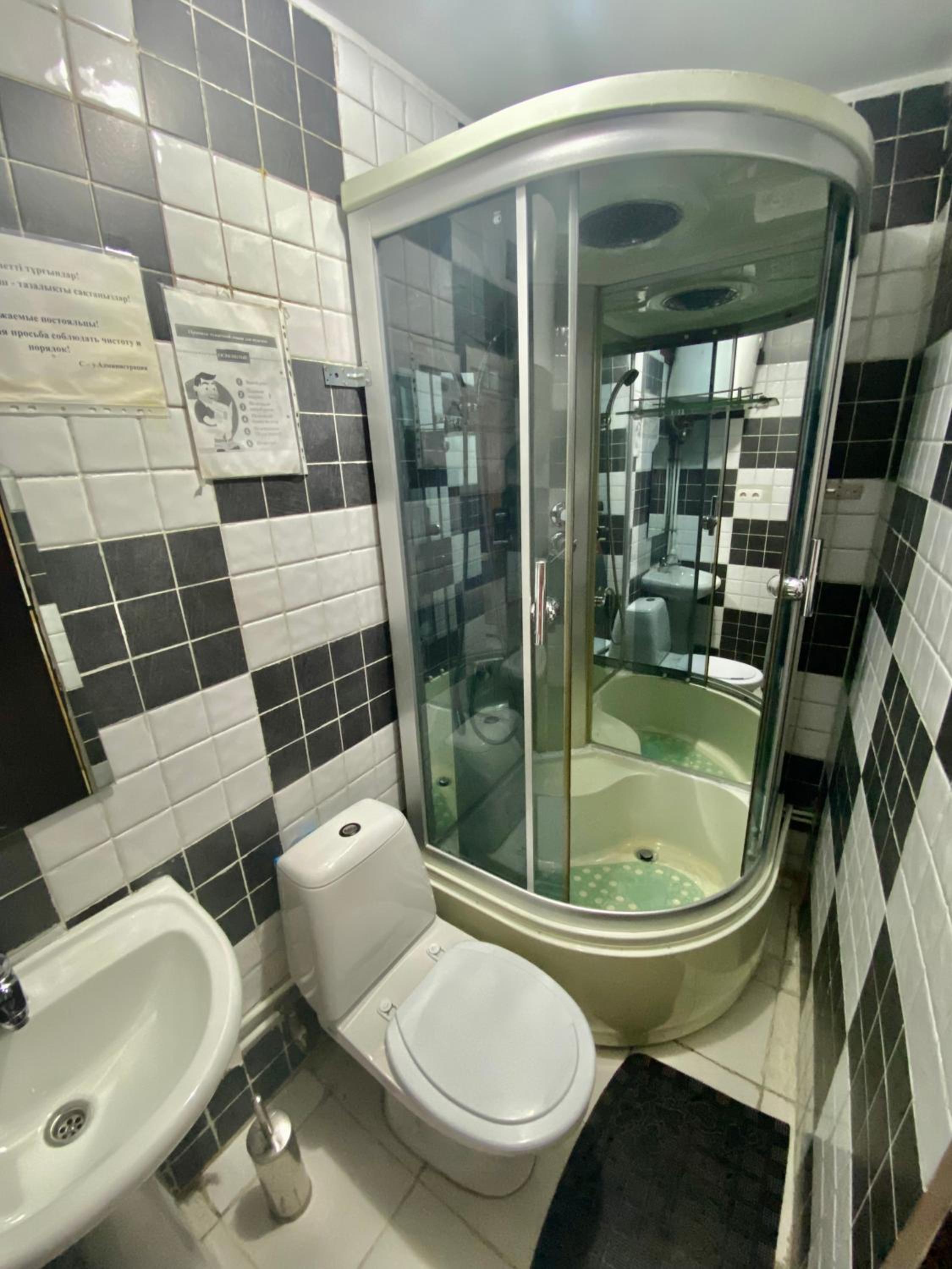 Standard Double Room with Shared Bathroom photo 1