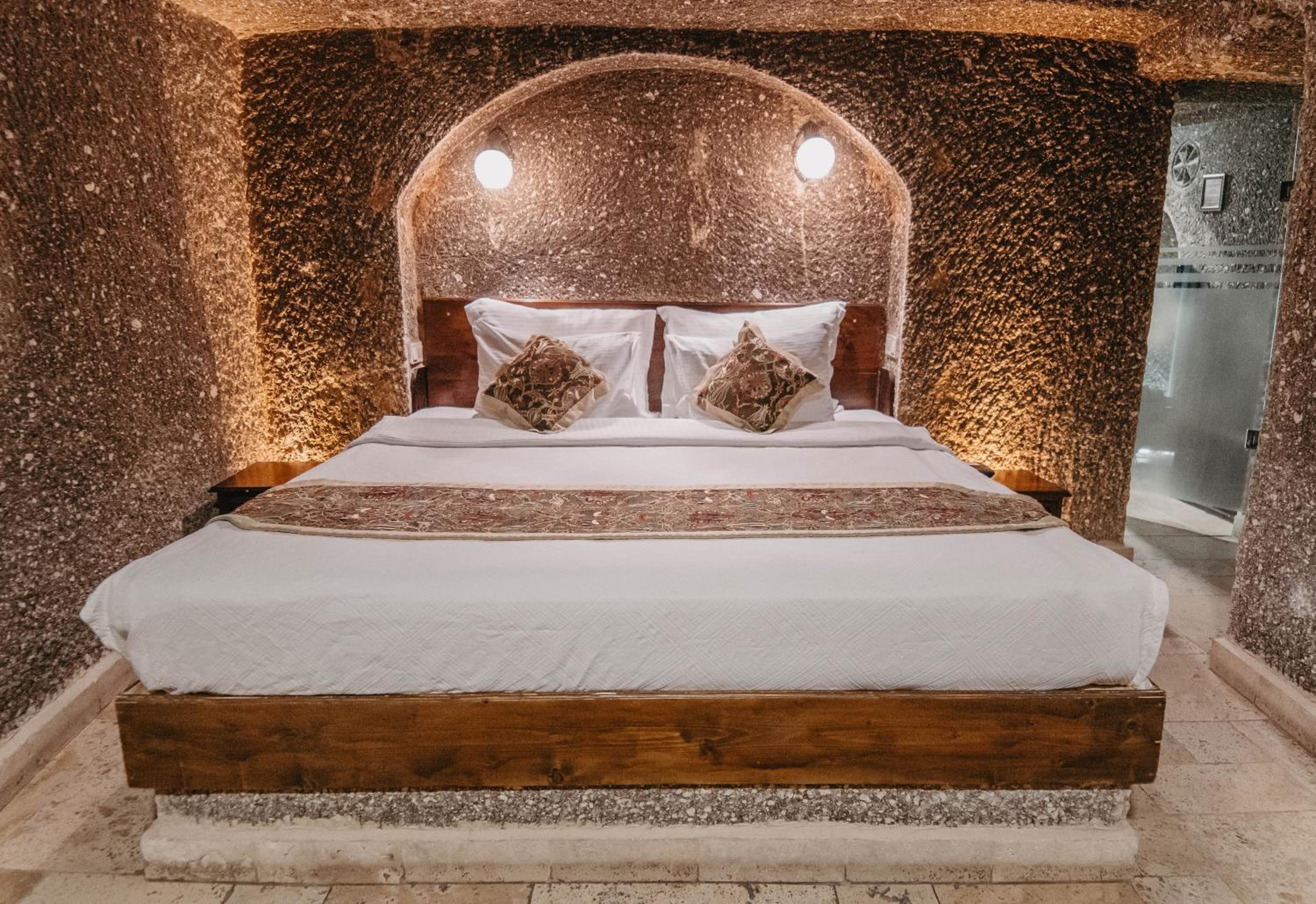 Superior Cave Room with Cappadocia View photo 1
