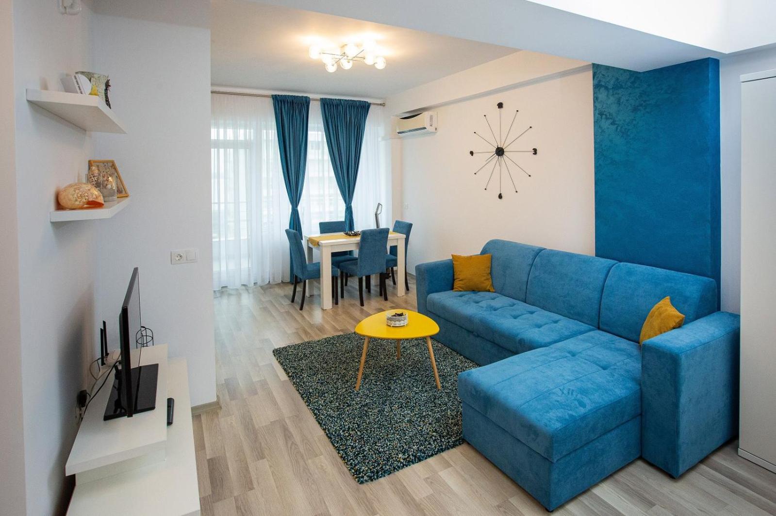 Apartment photo 1