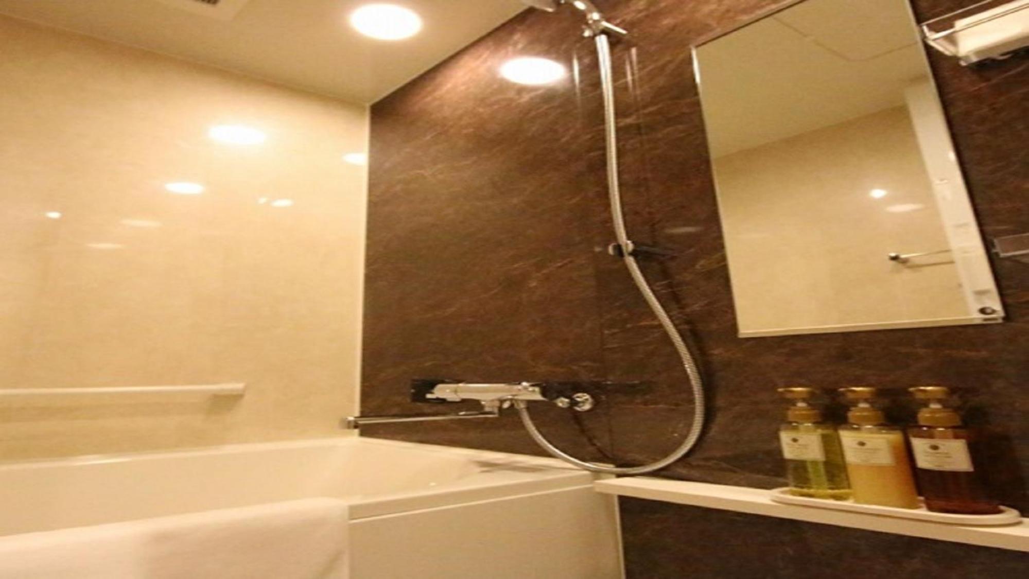 Renewal Deluxe Double Room - Smoking (E-Cigarettes Only) - Photo 3