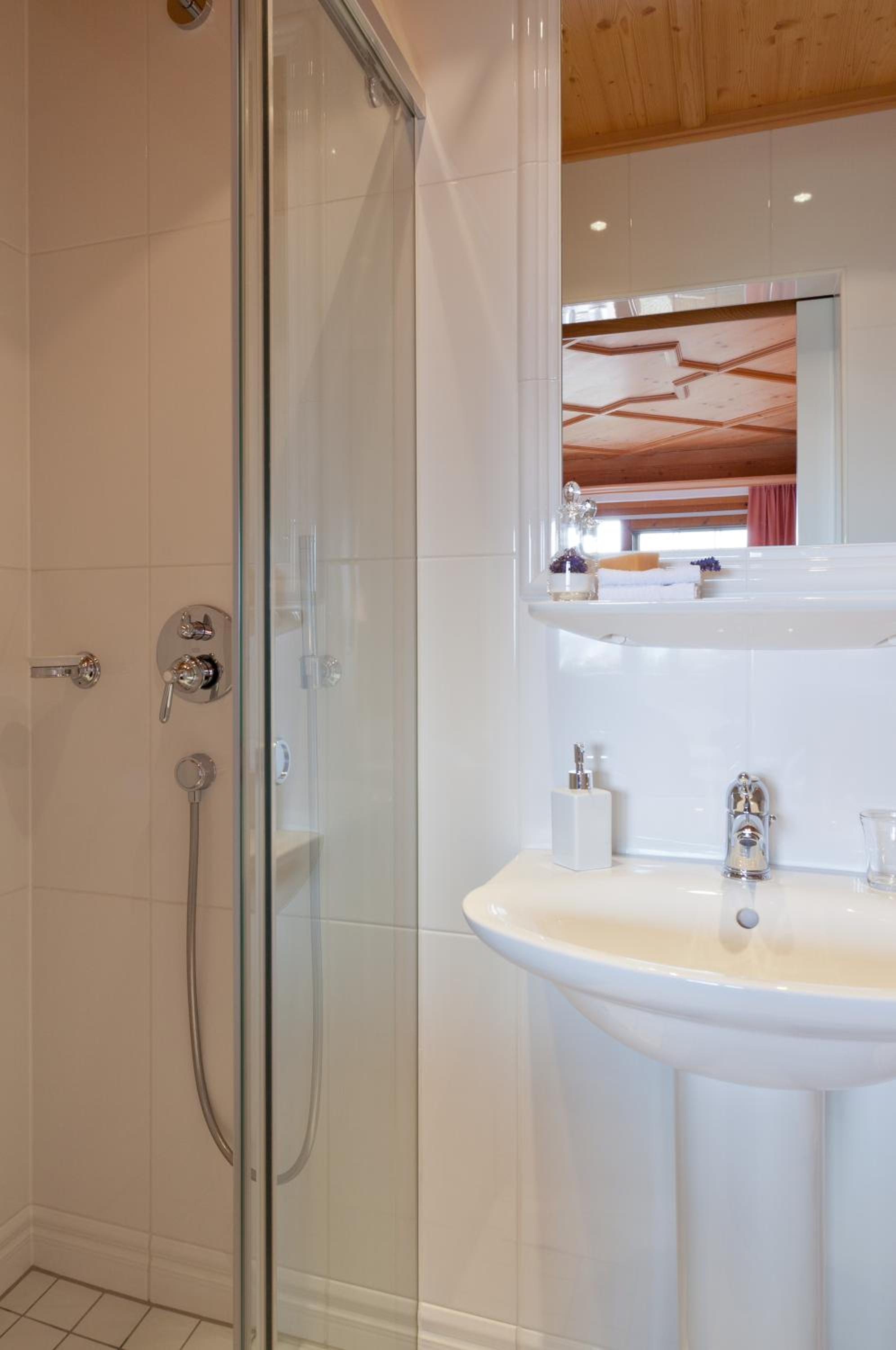 Comfort Single Room with Shower