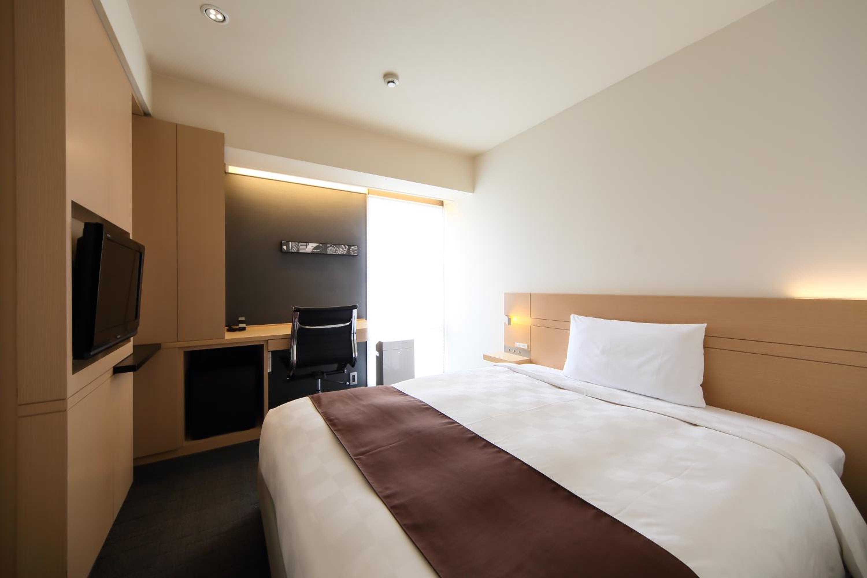 Double Room with Shower - Single Use - Non-Smoking