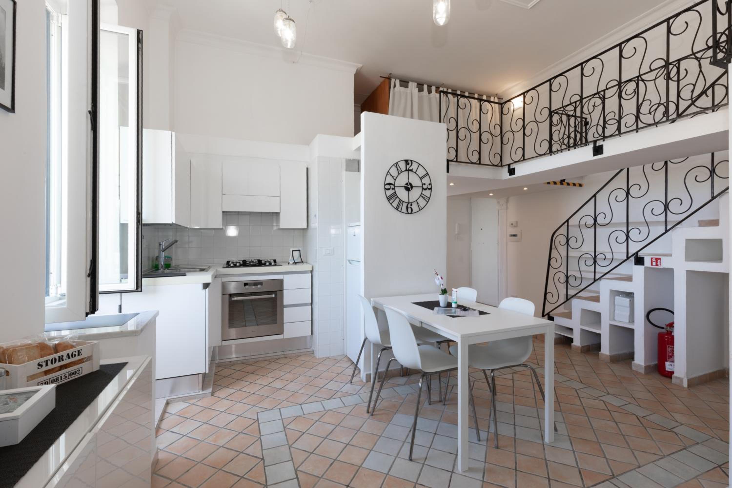 One-Bedroom Apartment - Photo 14