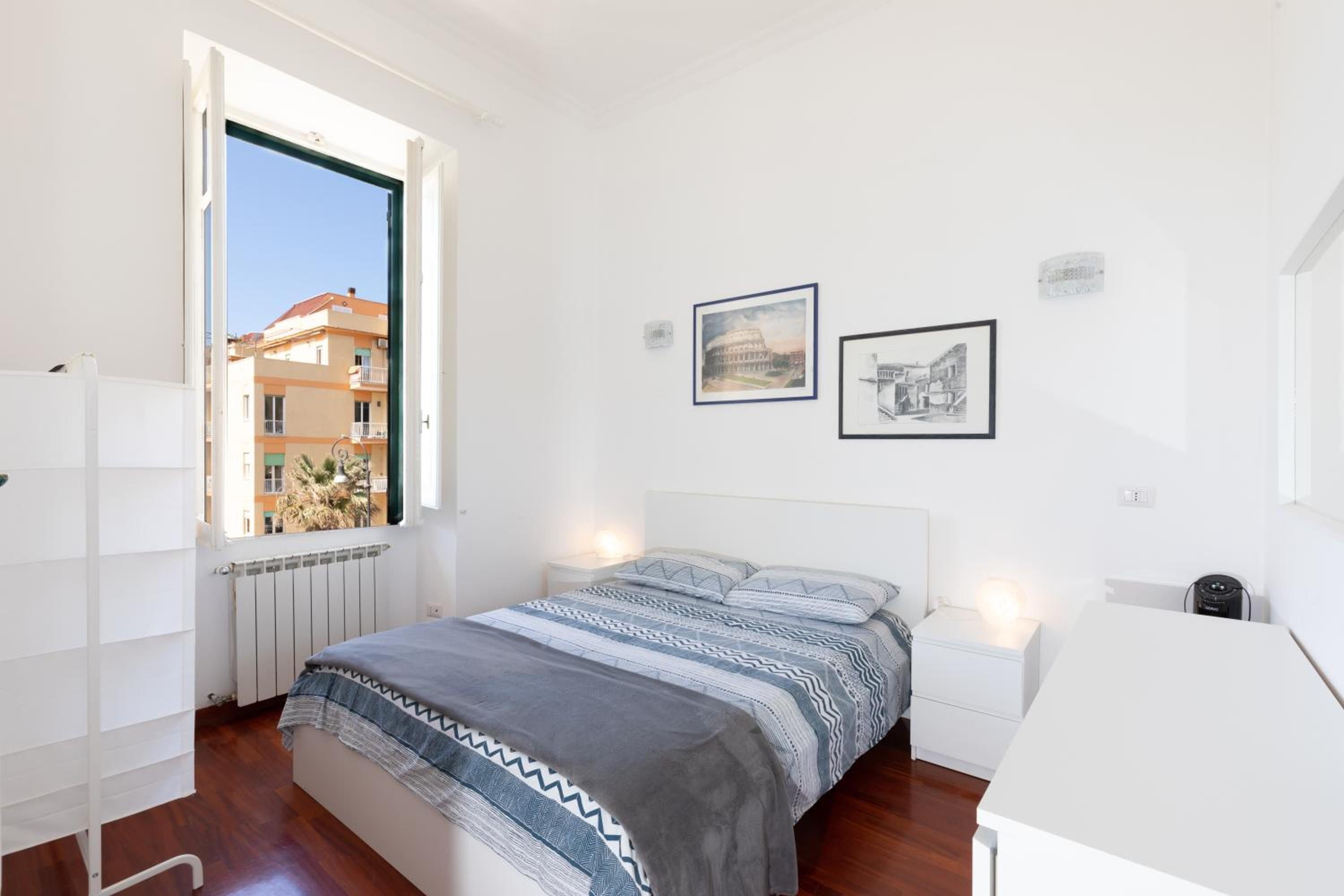 One-Bedroom Apartment - Photo 12