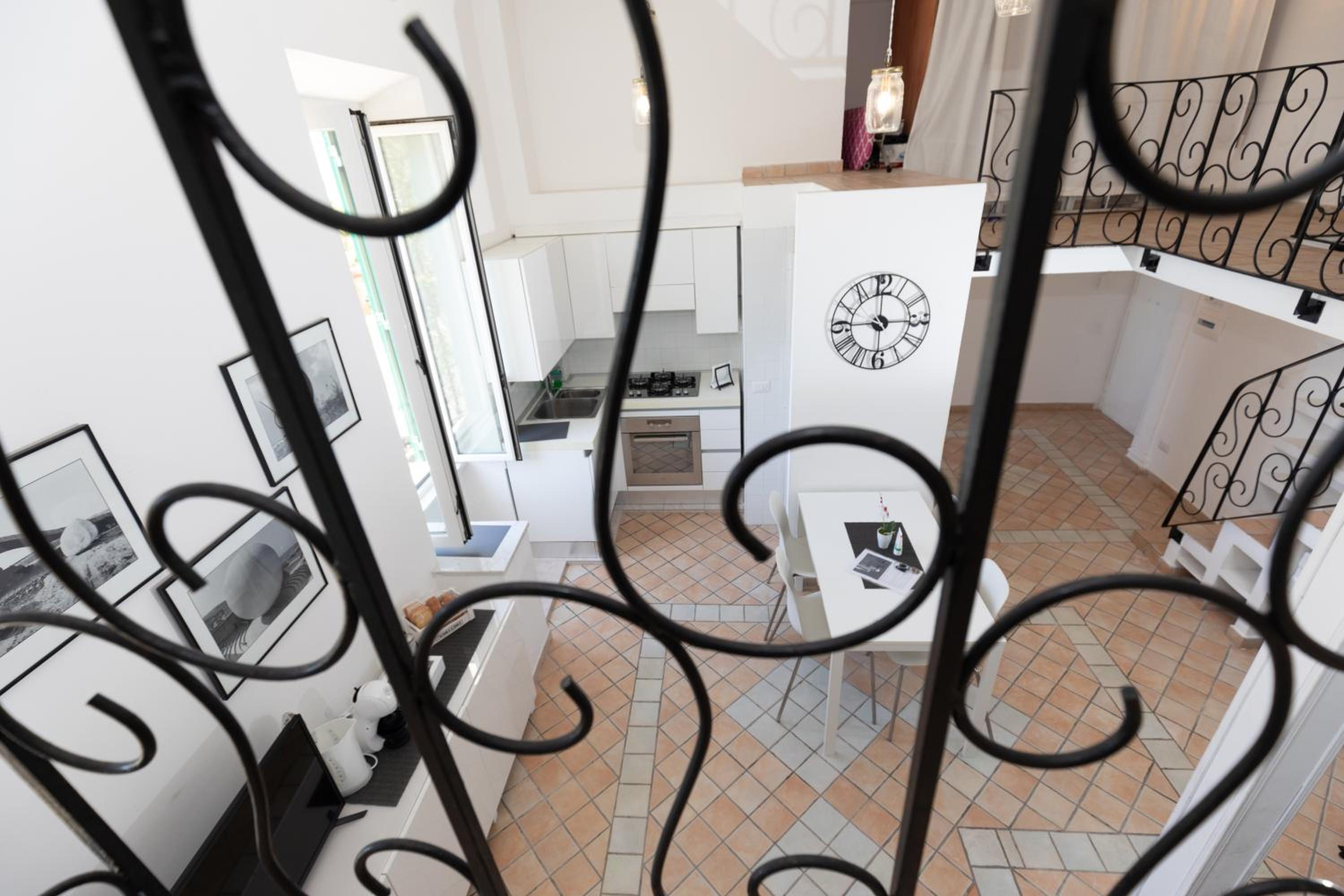 One-Bedroom Apartment - Photo 9