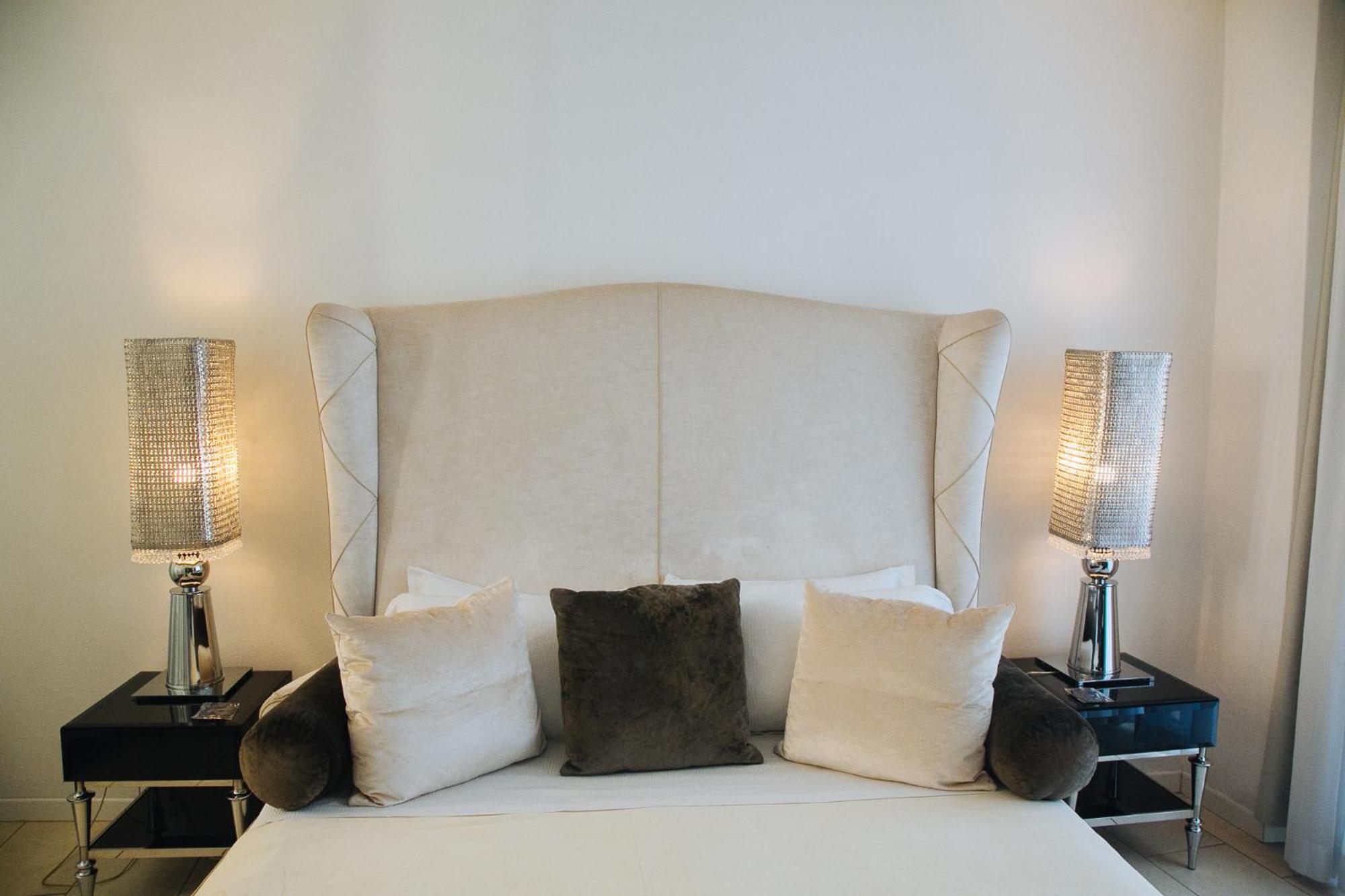 Deluxe Double Room with Partial Sea View and Hot Tub photo 3