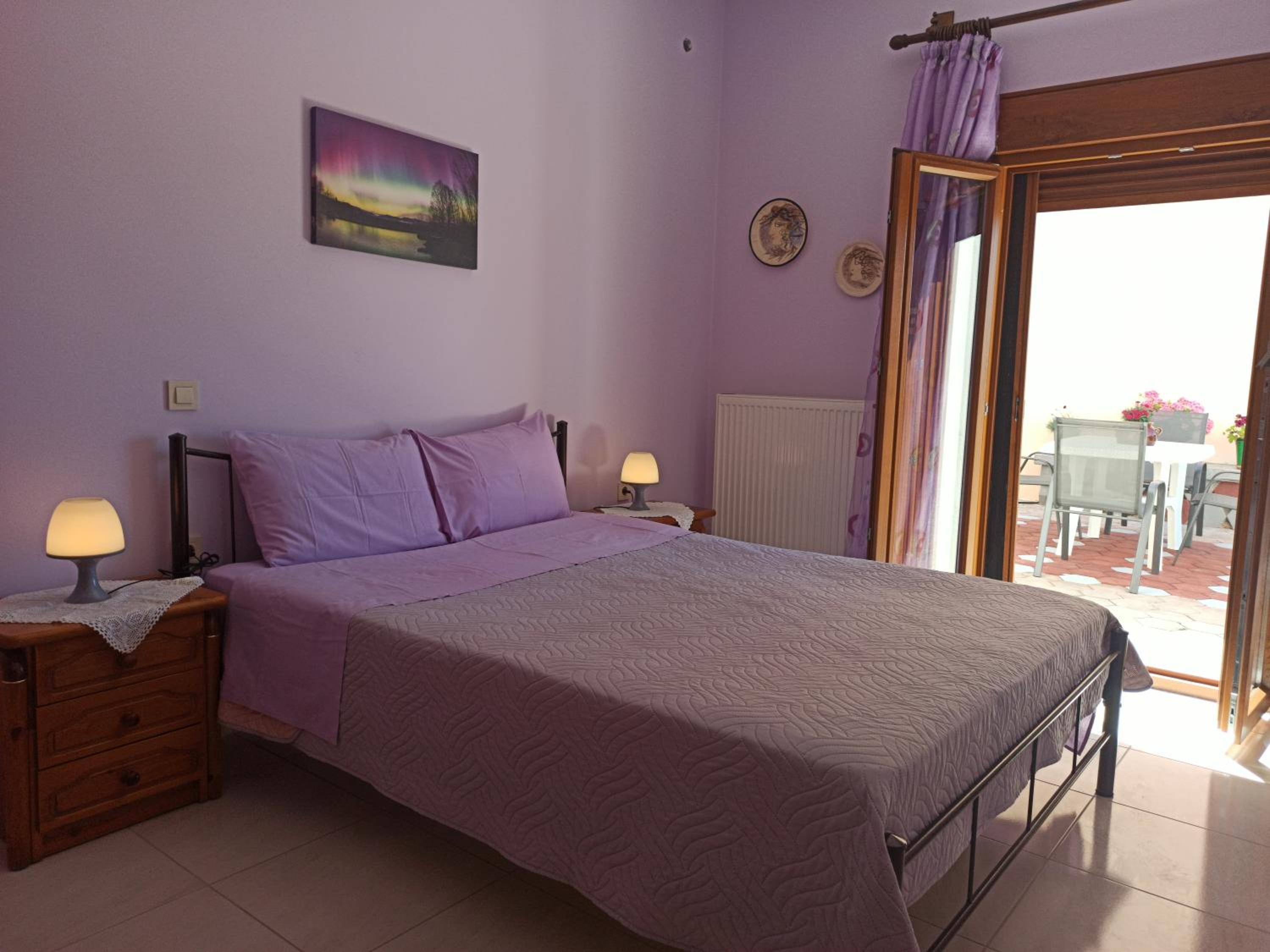 Three-Bedroom Apartment with View - Photo 19