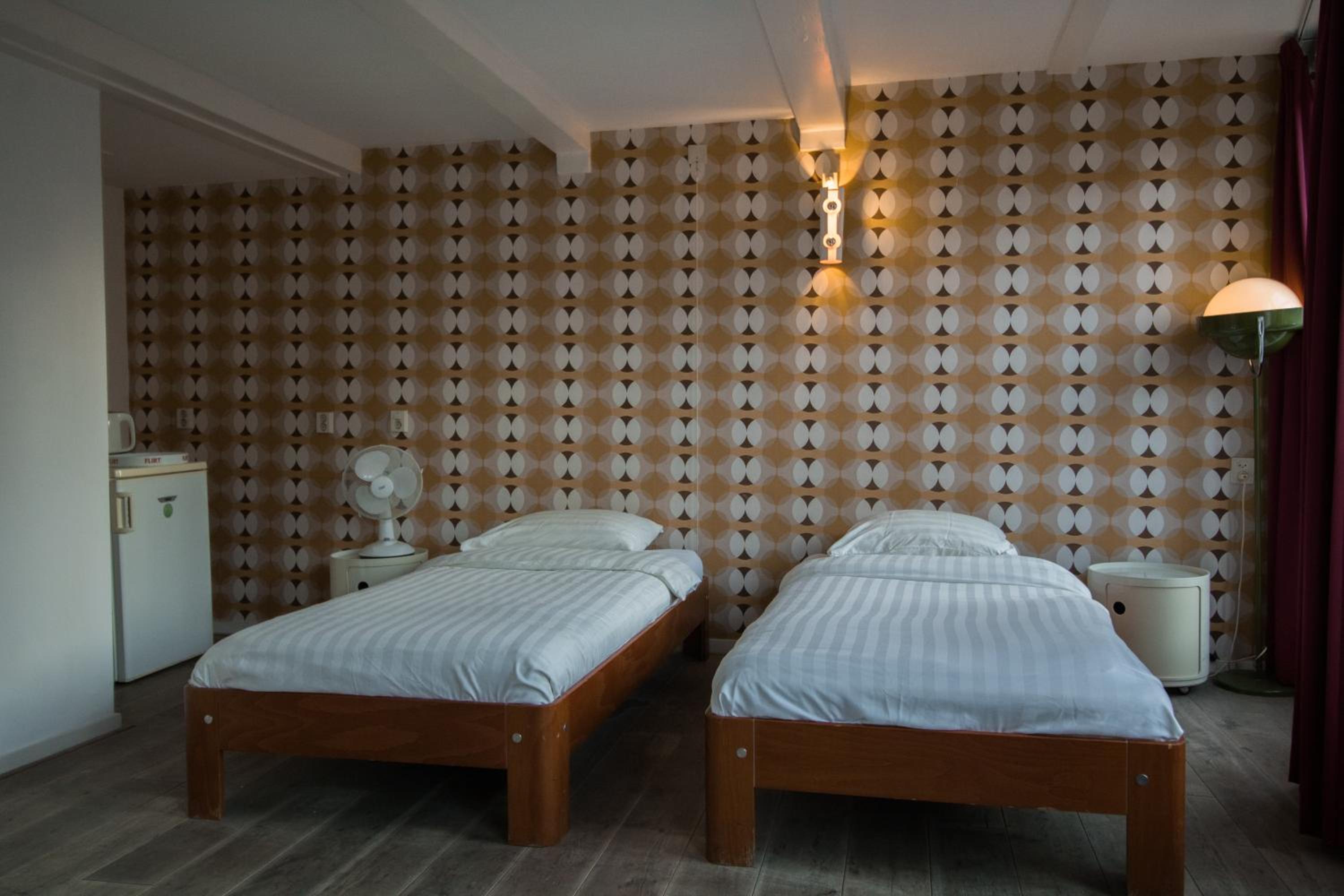 Twin Room with City View thumbnail 5