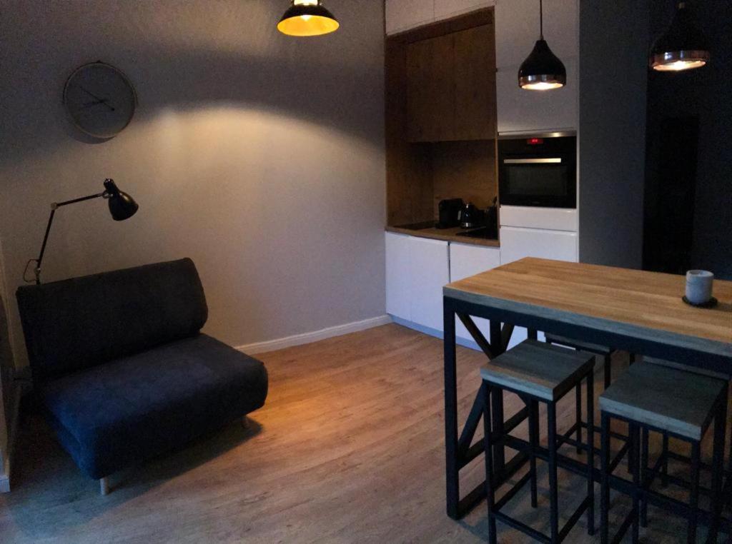 One-Bedroom Apartment photo 1