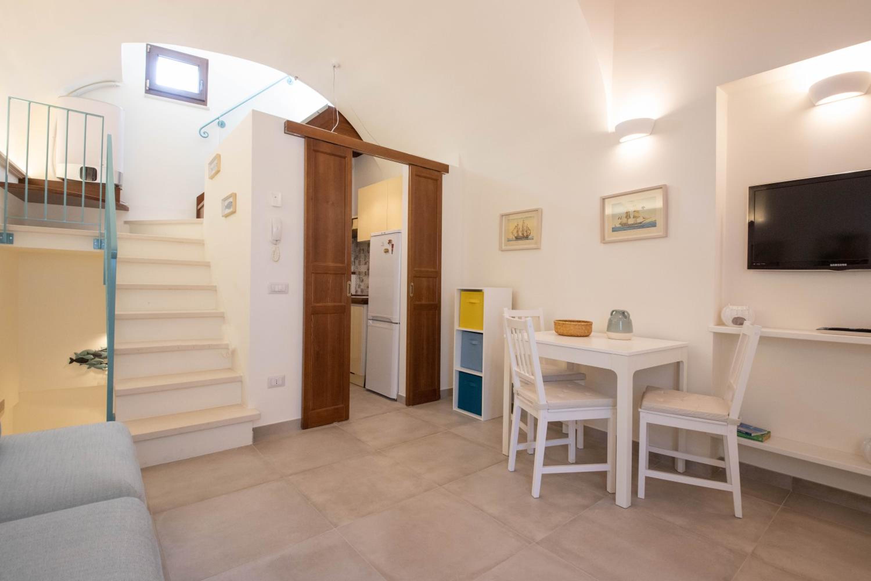 One-Bedroom Deluxe Apartment
