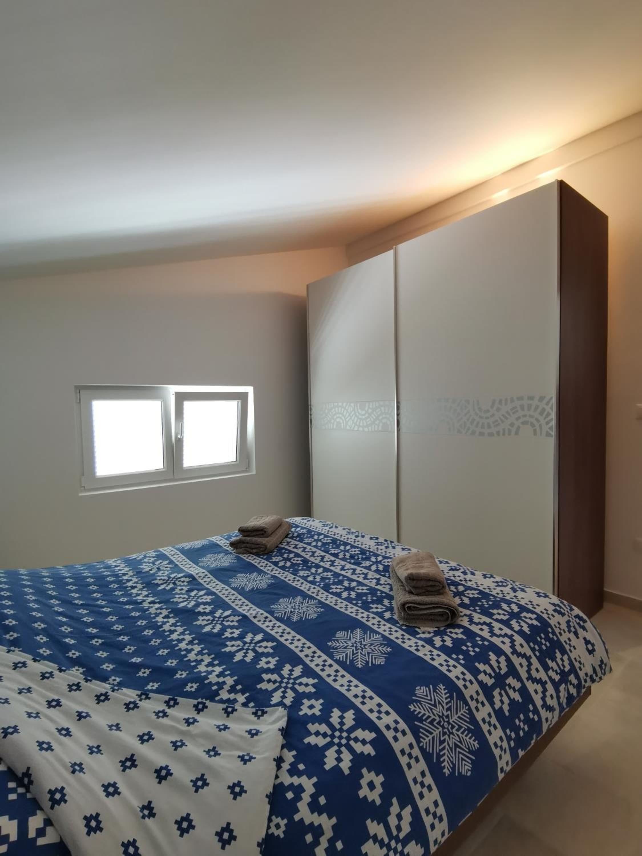 Two-Bedroom Apartment with Balcony and Terrace photo 1