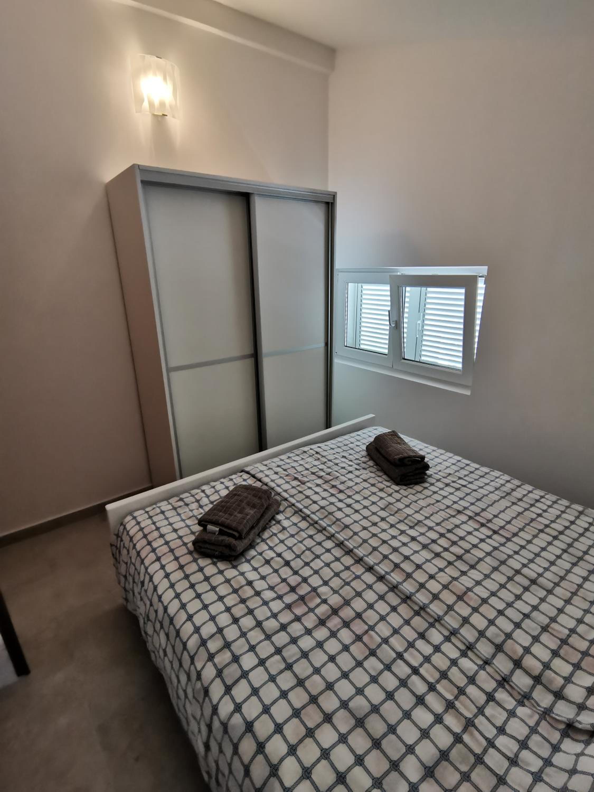 Two-Bedroom Apartment with Balcony and Terrace photo 2