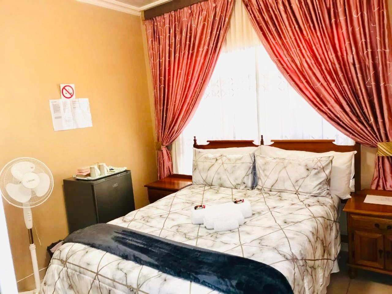 Economy Double Room photo 1