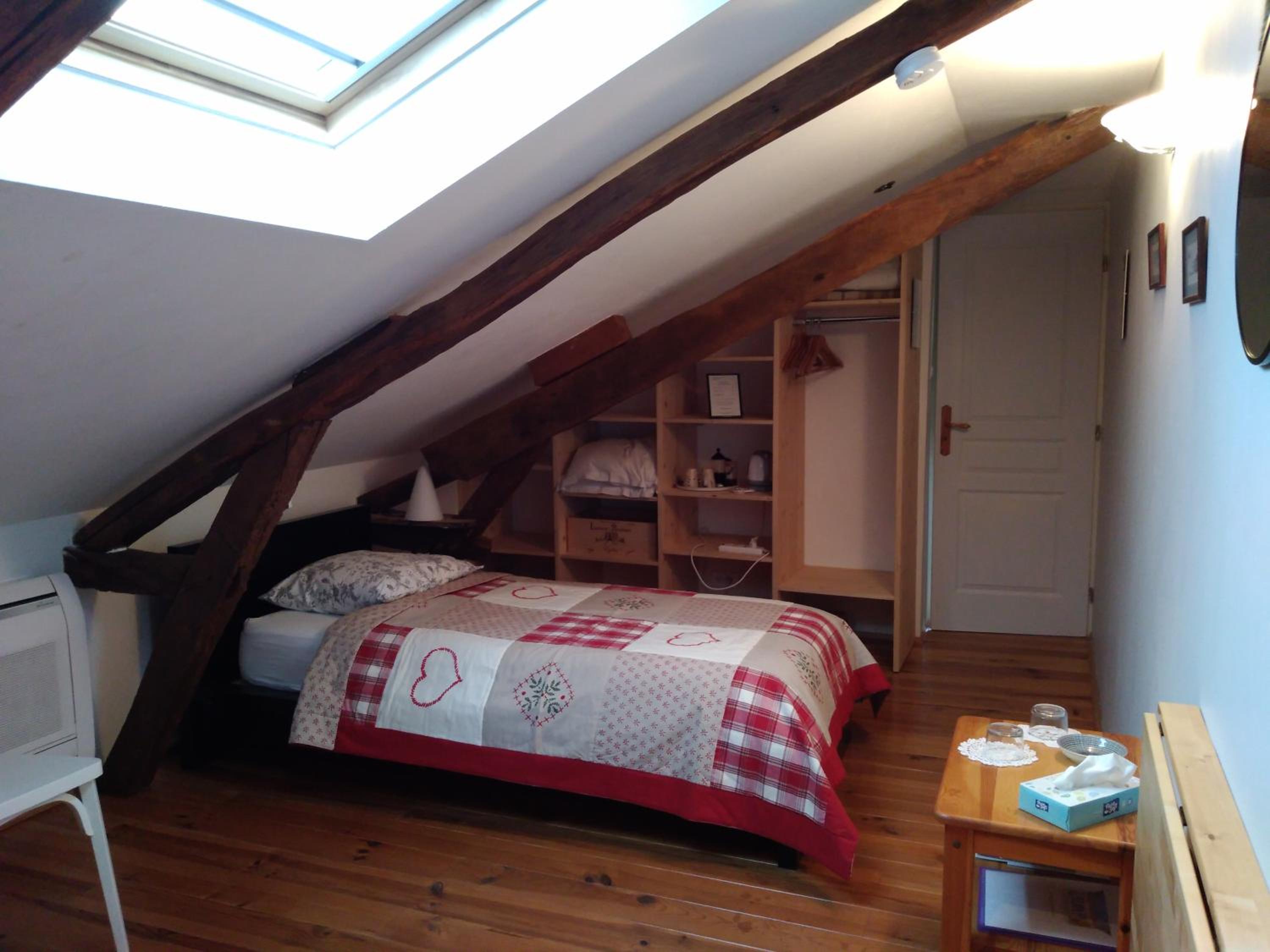 Small Twin Room photo 3