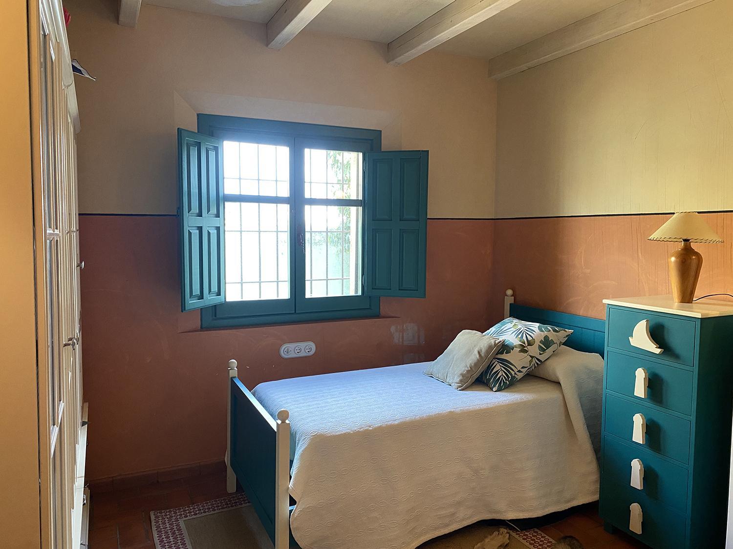 Casa de cuatro habitaciones