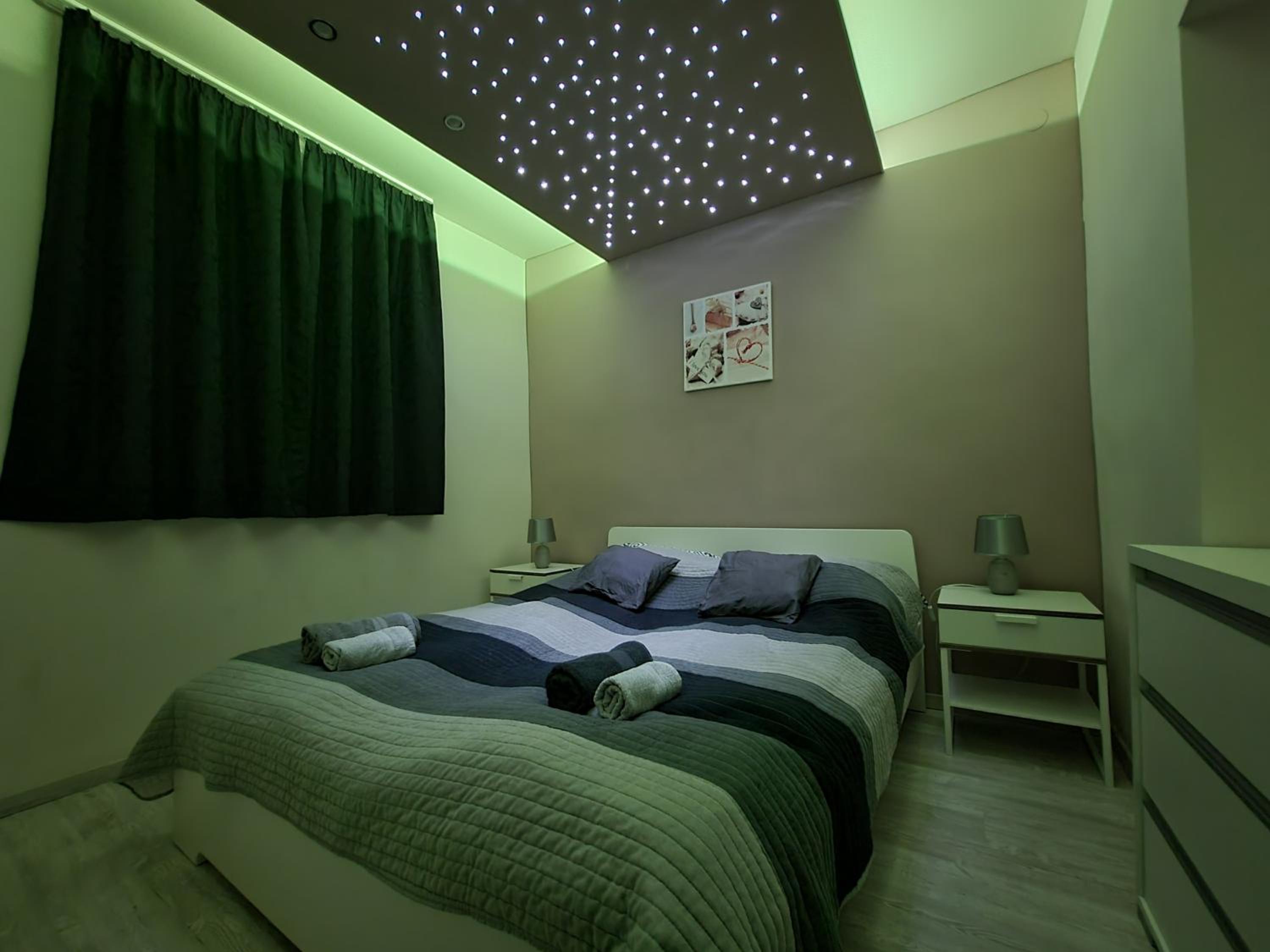 One-Bedroom Apartment - Photo 23