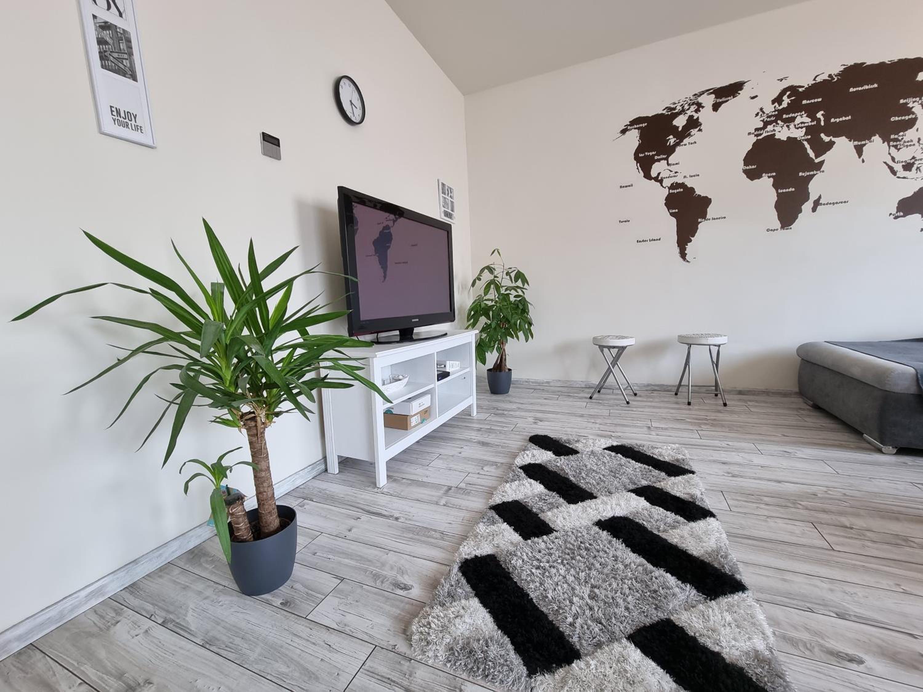 One-Bedroom Apartment - Photo 33