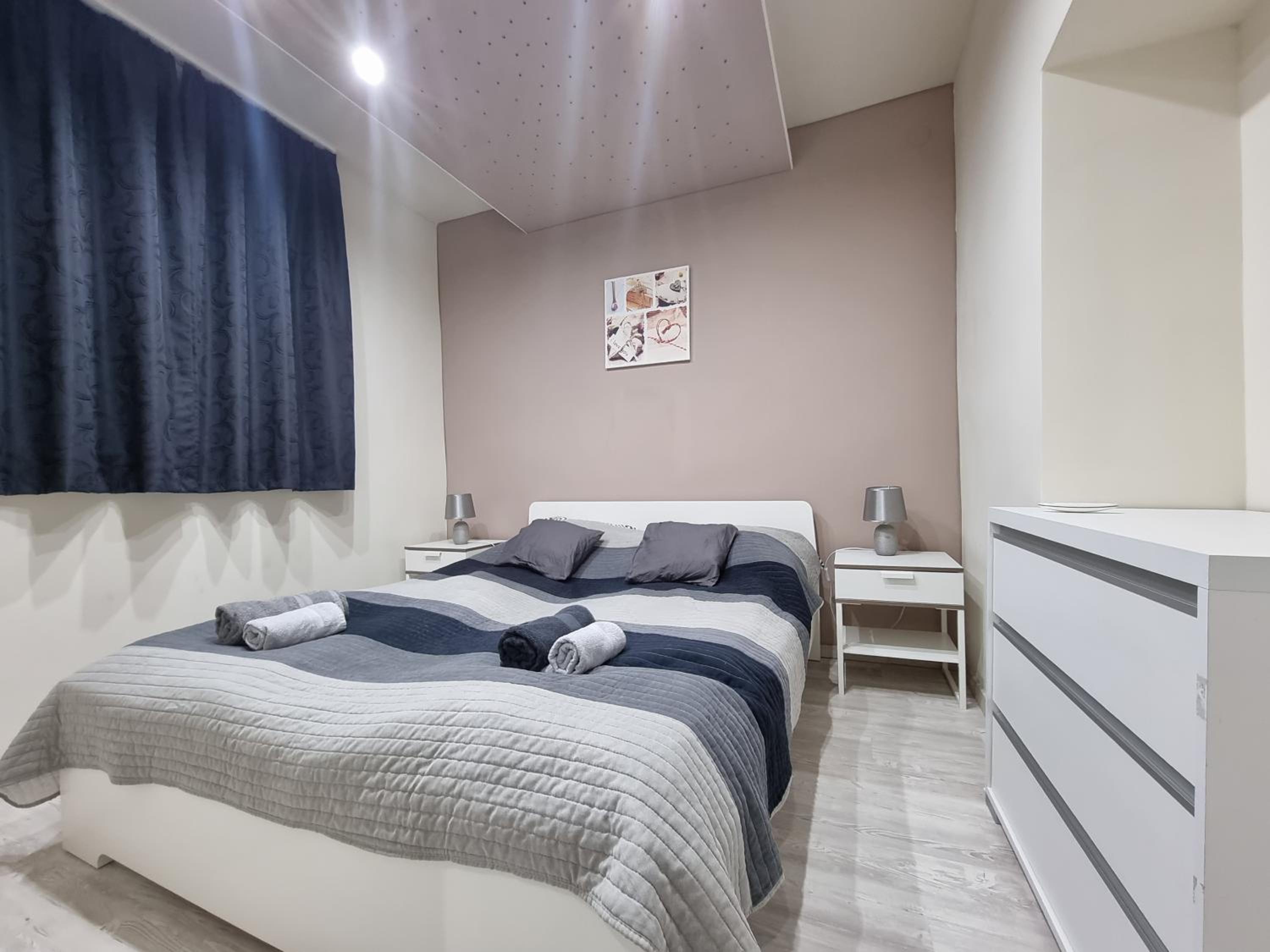 One-Bedroom Apartment - Photo 34