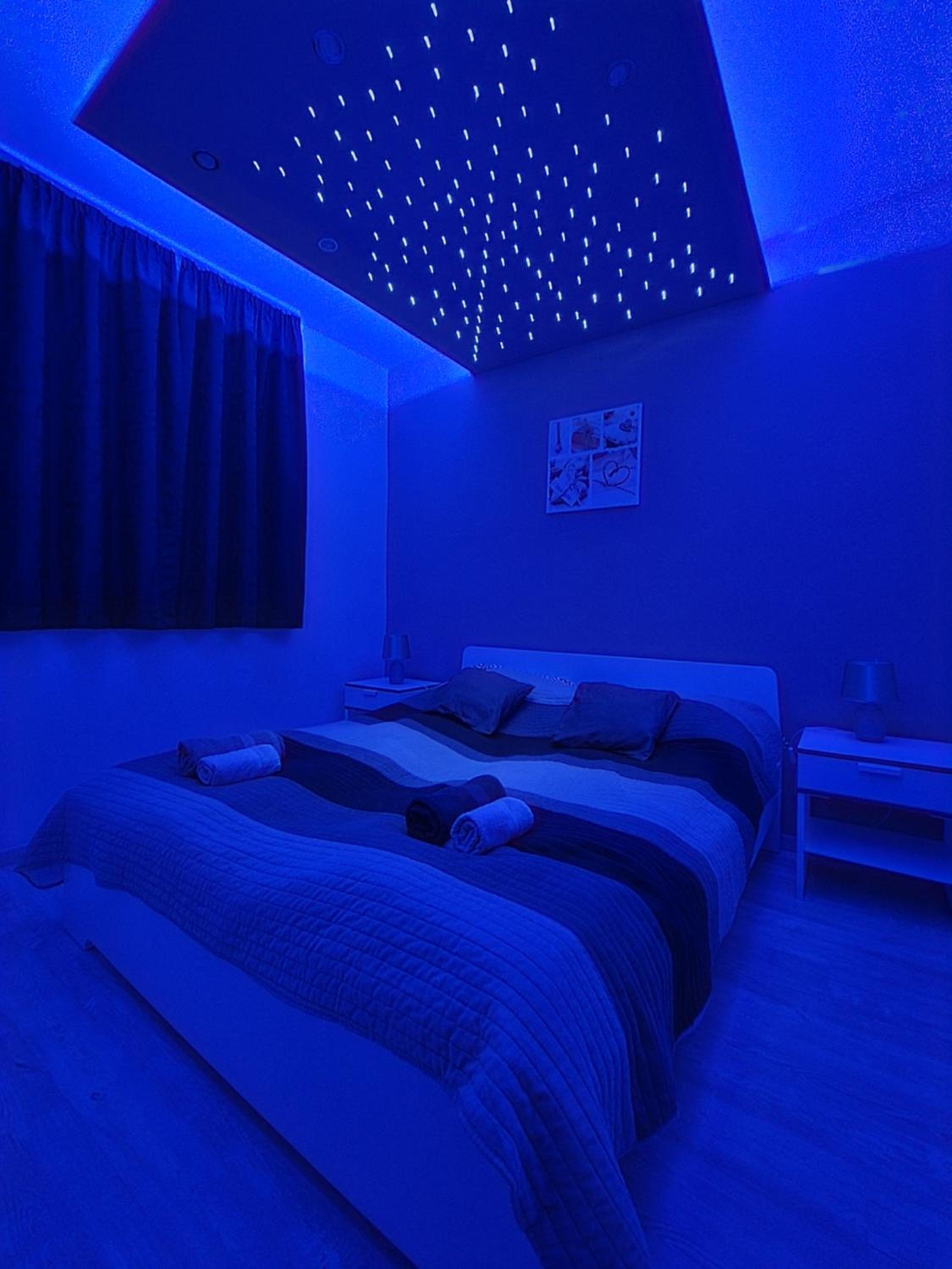 One-Bedroom Apartment - Photo 37