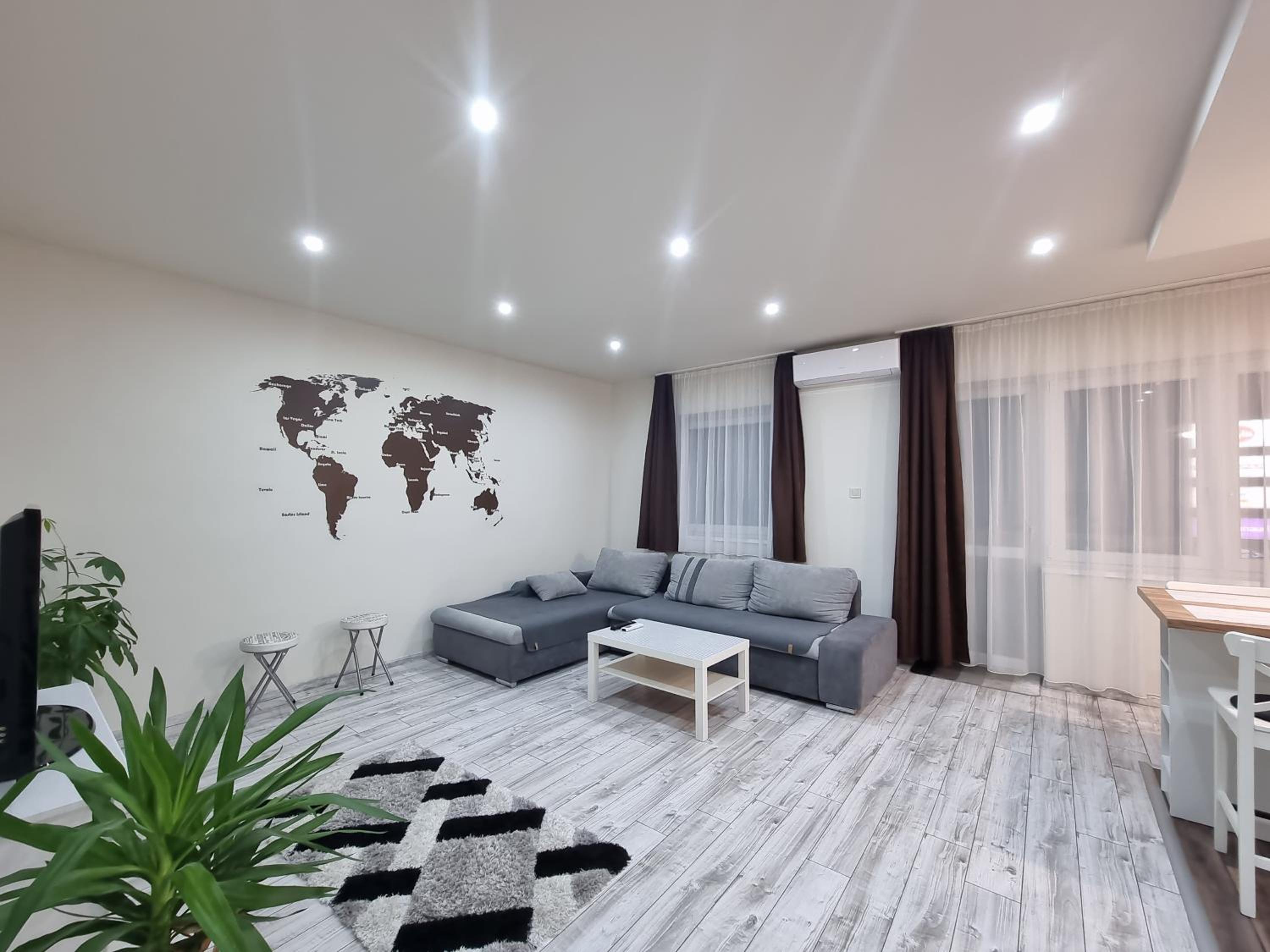 One-Bedroom Apartment - Photo 41