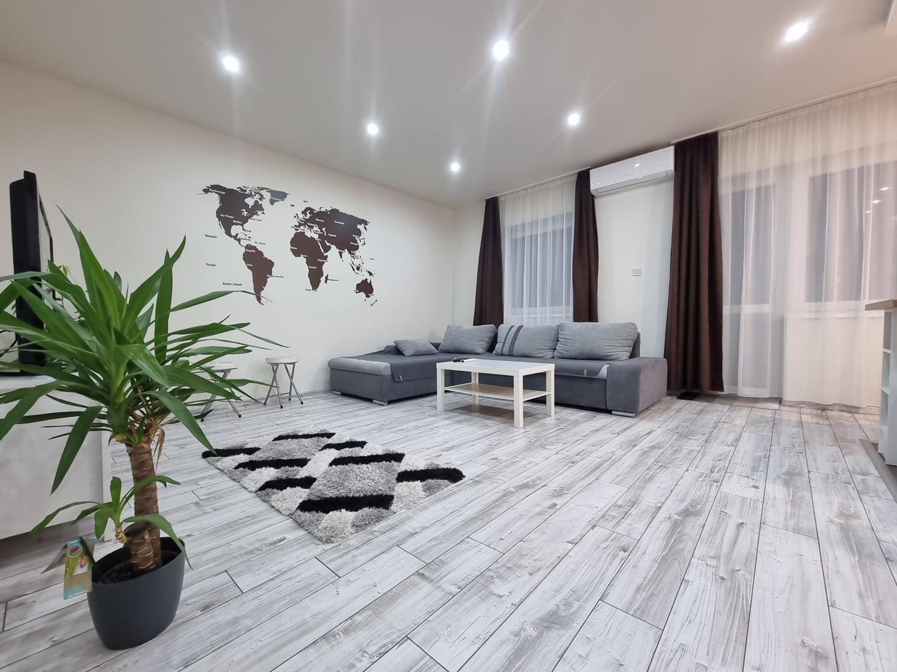 One-Bedroom Apartment - Photo 42