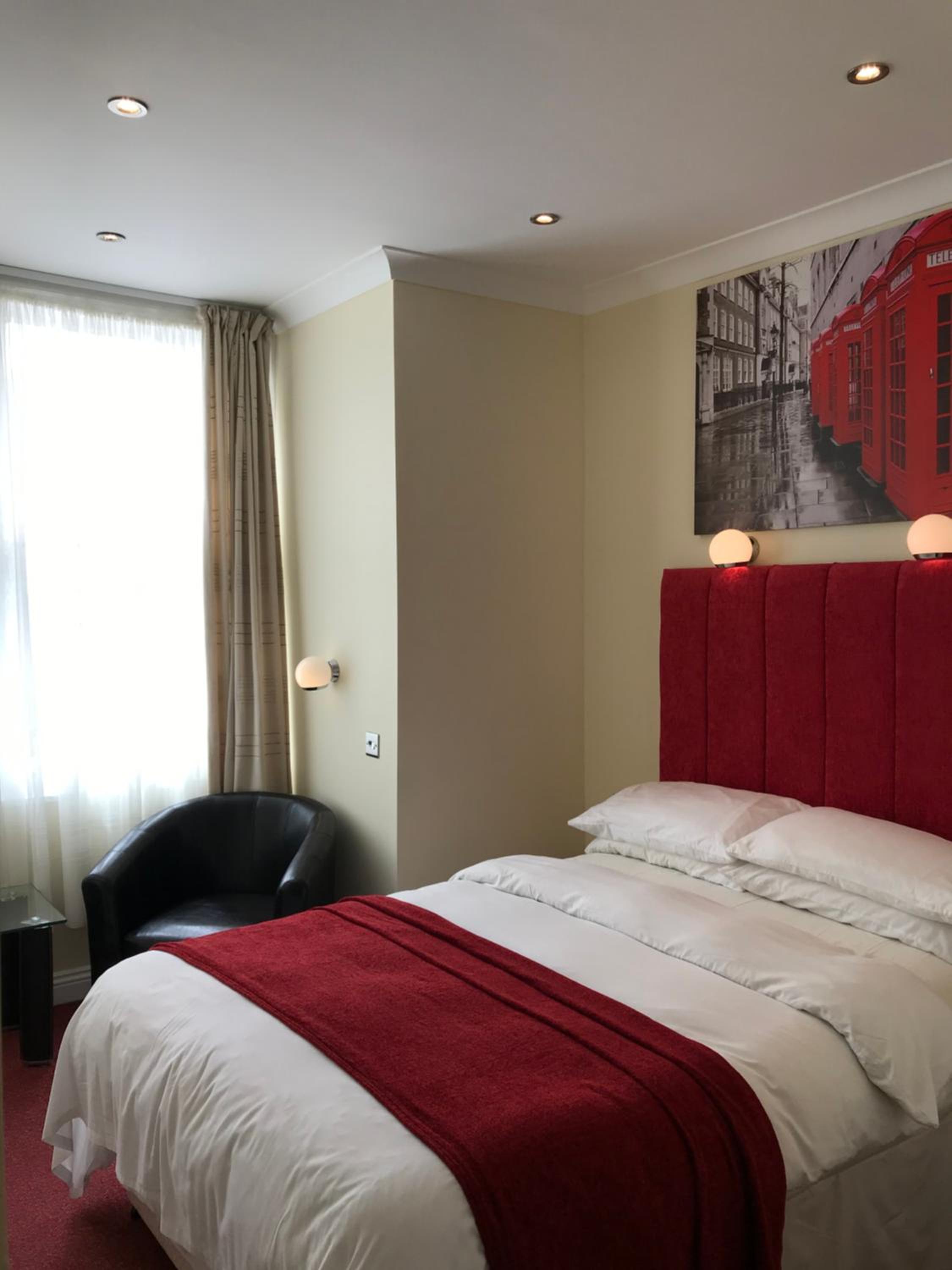 Deluxe Double Room - Photo 14