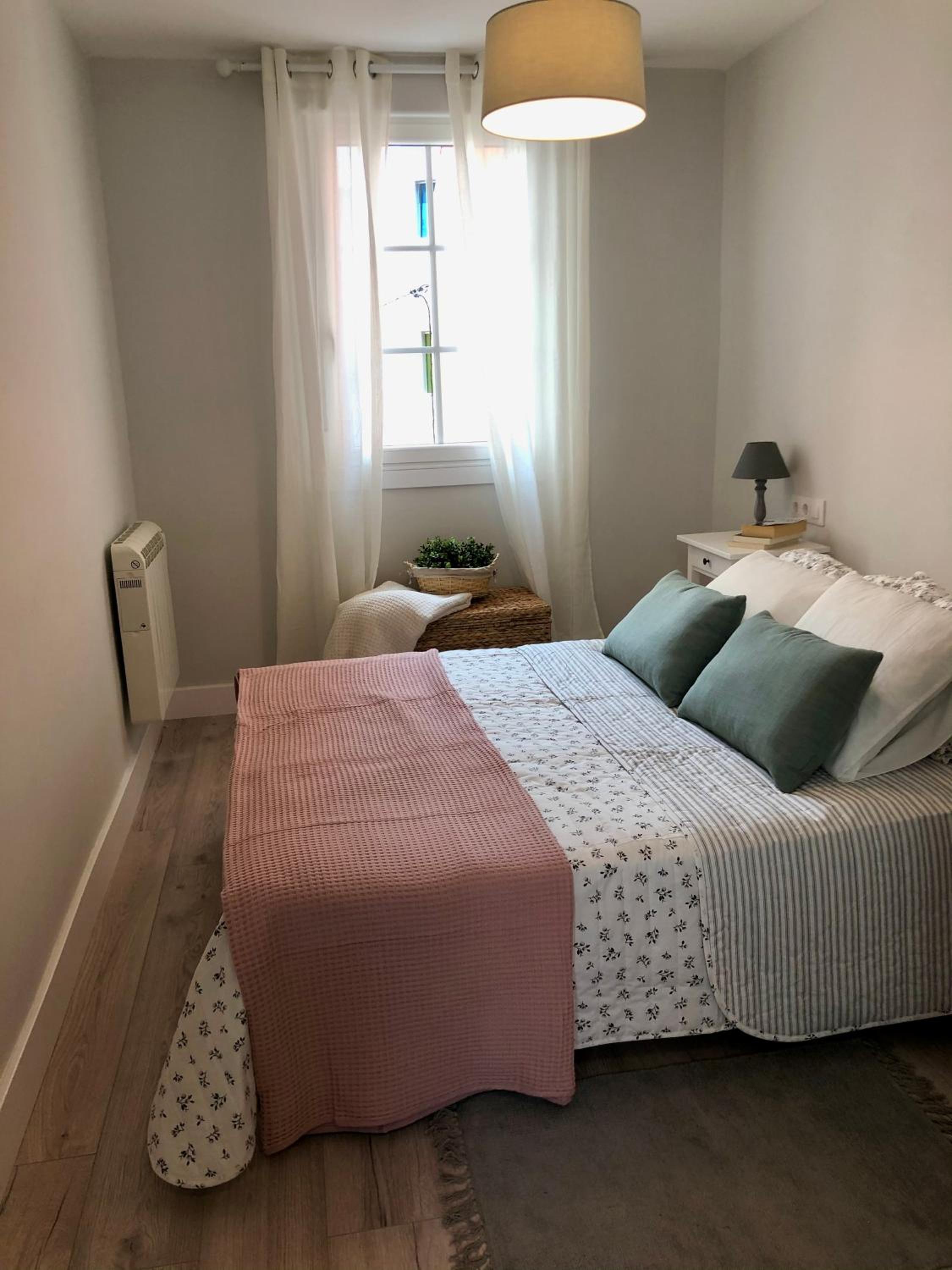 Two-Bedroom House - Photo 7
